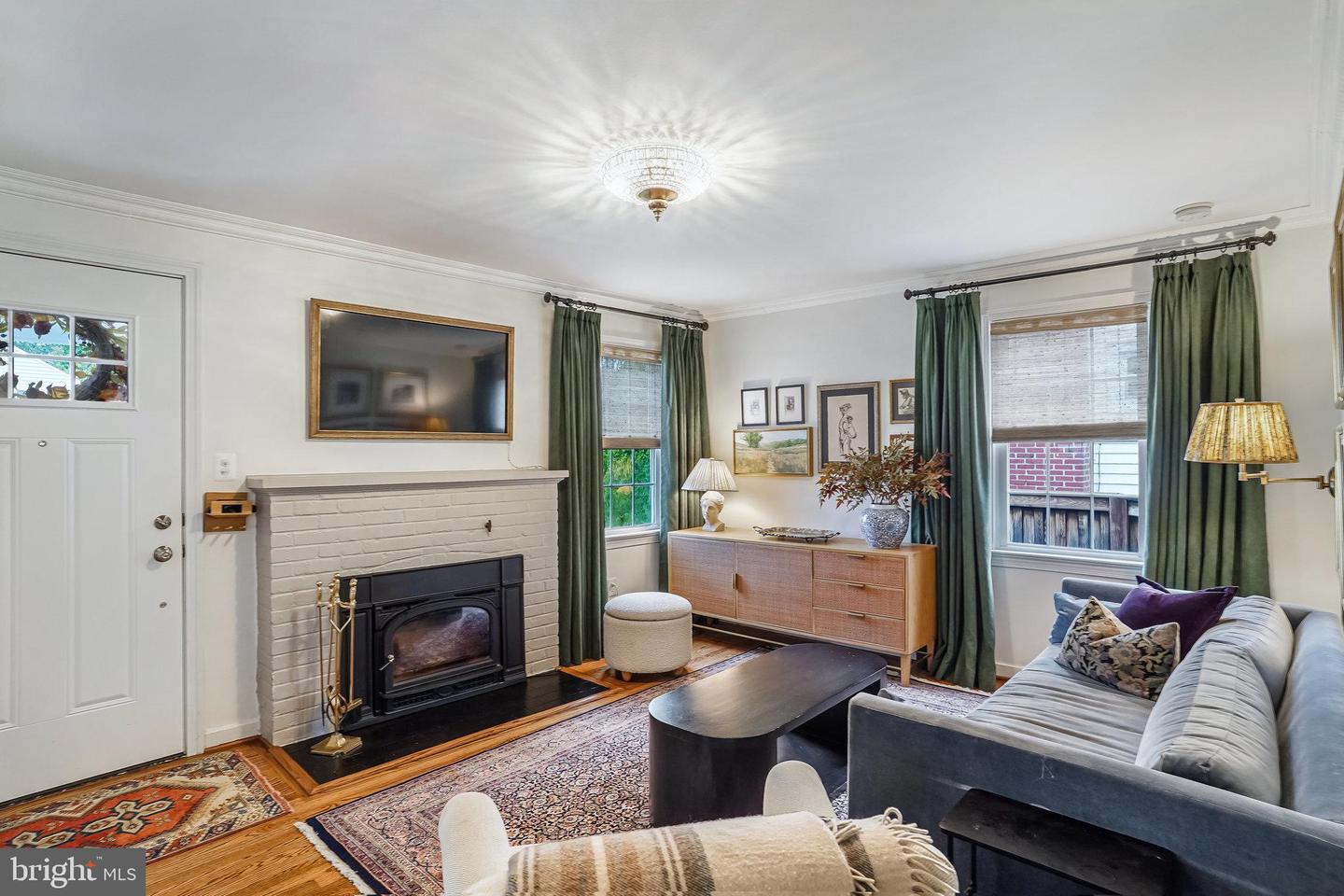 2903 BROOK DR, FALLS CHURCH, Virginia 22042, 3 Bedrooms Bedrooms, 12 Rooms Rooms,2 BathroomsBathrooms,Residential,For sale,2903 BROOK DR,VAFX2269414 MLS # VAFX2269414