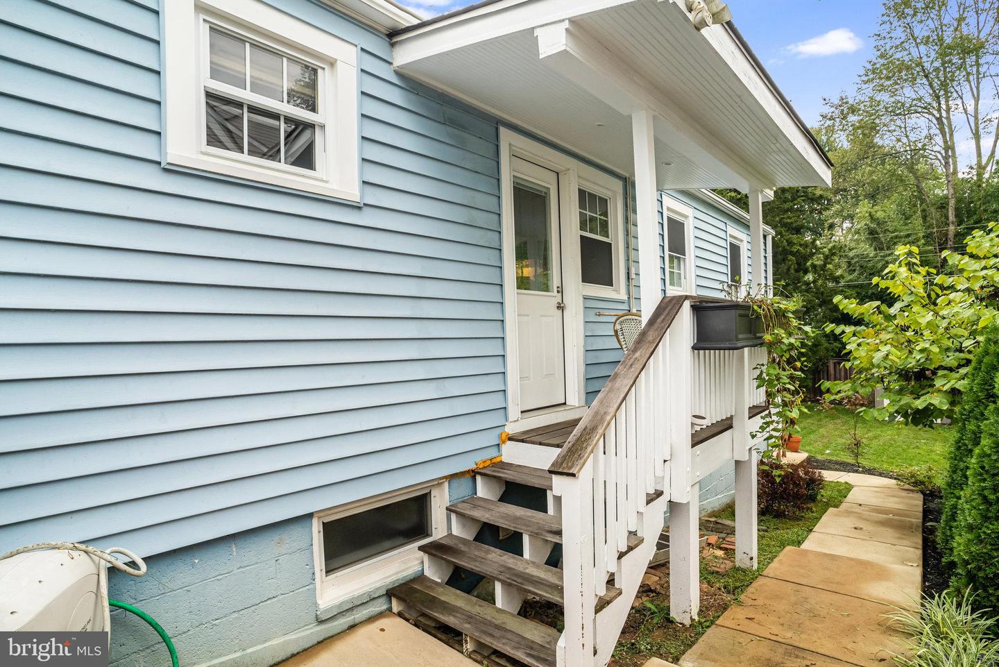 2903 BROOK DR, FALLS CHURCH, Virginia 22042, 3 Bedrooms Bedrooms, 12 Rooms Rooms,2 BathroomsBathrooms,Residential,For sale,2903 BROOK DR,VAFX2269414 MLS # VAFX2269414
