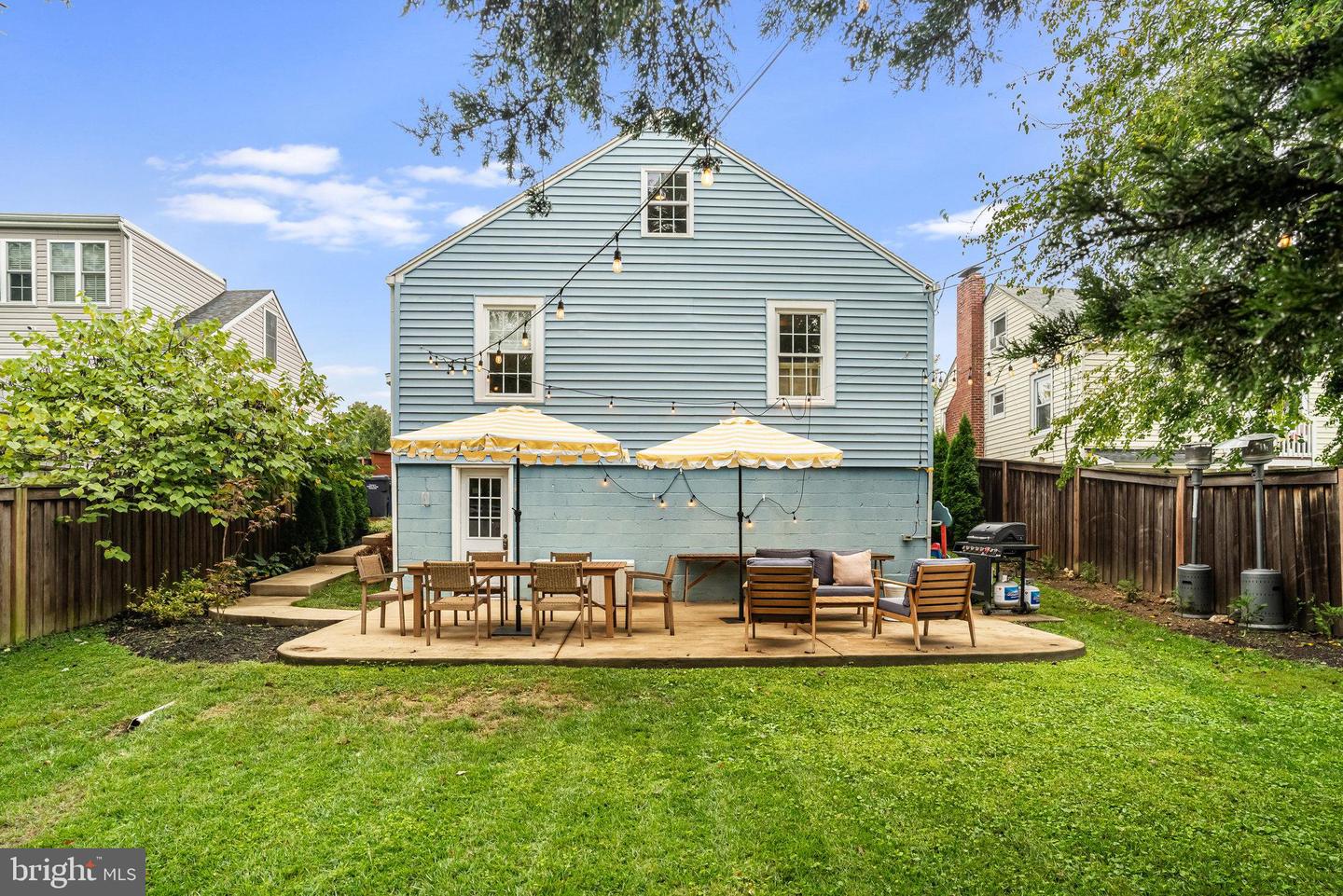 2903 BROOK DR, FALLS CHURCH, Virginia 22042, 3 Bedrooms Bedrooms, 12 Rooms Rooms,2 BathroomsBathrooms,Residential,For sale,2903 BROOK DR,VAFX2269414 MLS # VAFX2269414