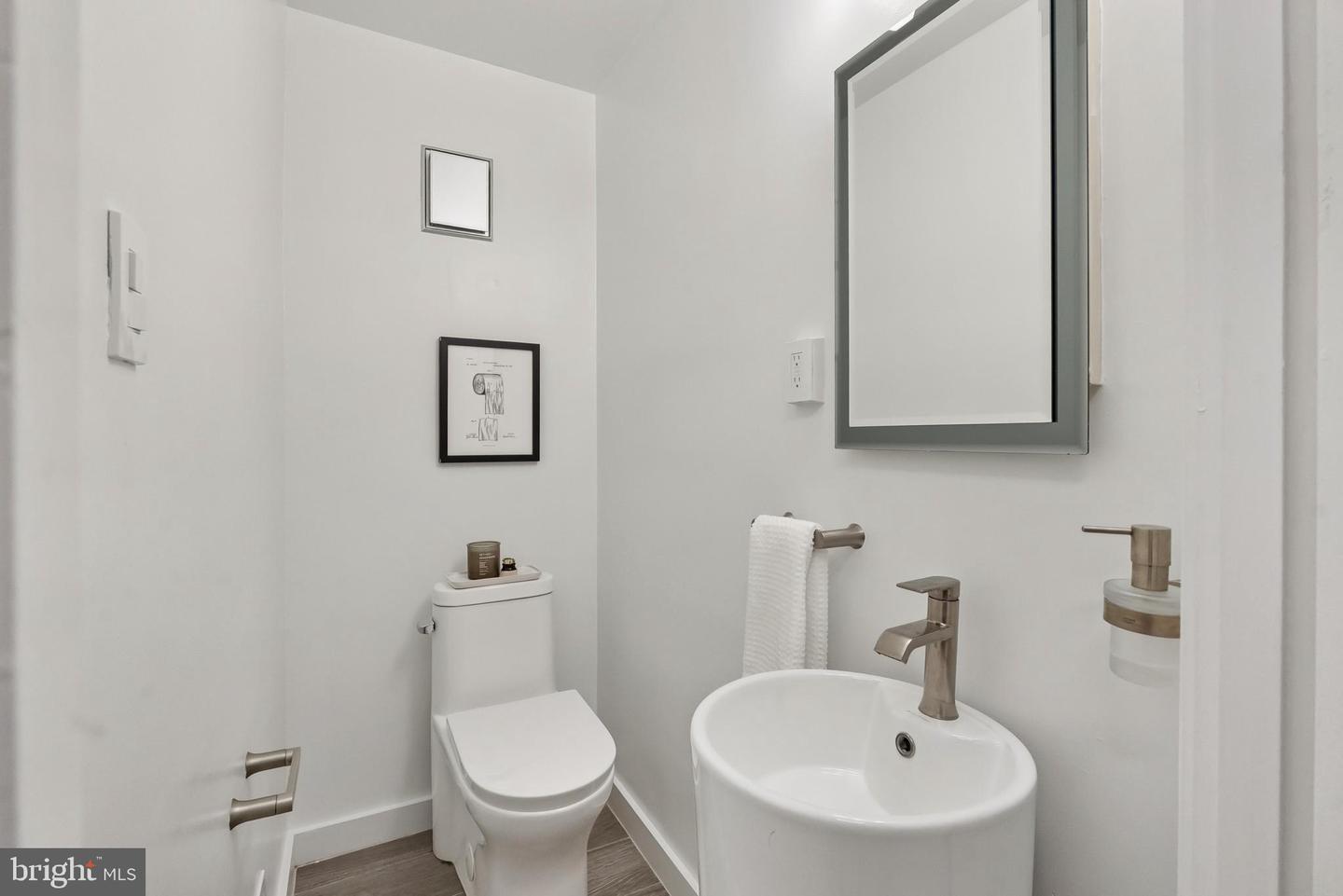 5865 NEBRASKA AVE NW, WASHINGTON, District Of Columbia 20015, 4 Bedrooms Bedrooms, ,3 BathroomsBathrooms,Residential,For sale,5865 NEBRASKA AVE NW,DCDC2224274 MLS # DCDC2224274