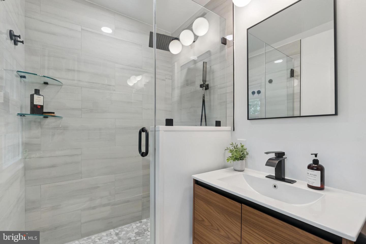 5865 NEBRASKA AVE NW, WASHINGTON, District Of Columbia 20015, 4 Bedrooms Bedrooms, ,3 BathroomsBathrooms,Residential,For sale,5865 NEBRASKA AVE NW,DCDC2224274 MLS # DCDC2224274
