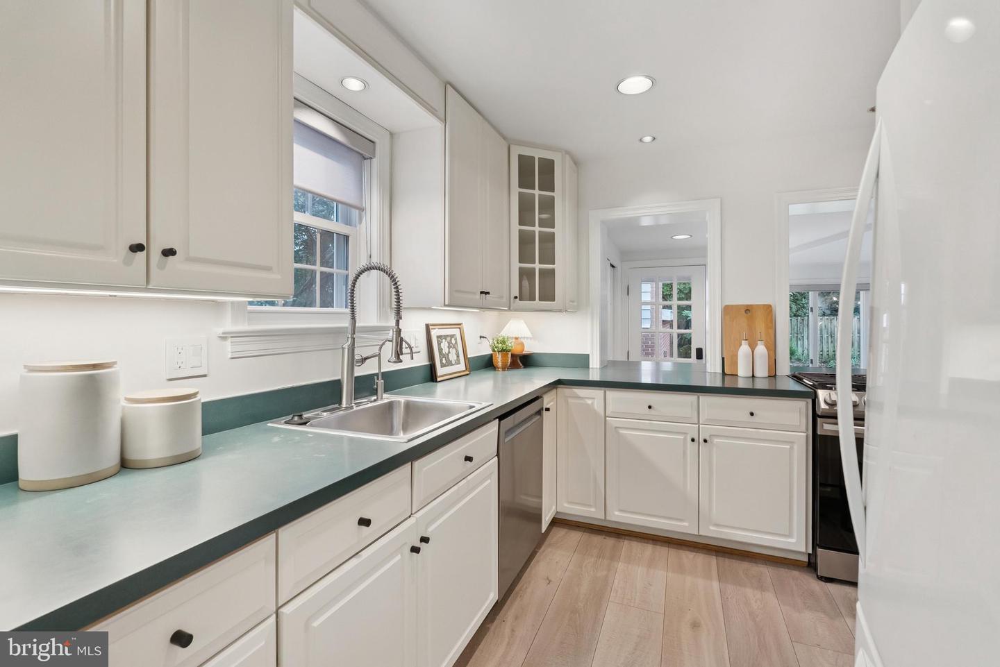 5865 NEBRASKA AVE NW, WASHINGTON, District Of Columbia 20015, 4 Bedrooms Bedrooms, ,3 BathroomsBathrooms,Residential,For sale,5865 NEBRASKA AVE NW,DCDC2224274 MLS # DCDC2224274