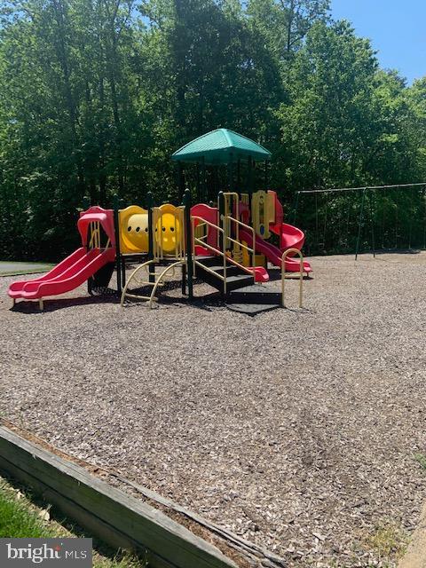 1 STURBRIDGE LN, STAFFORD, Virginia 22554, 6 Bedrooms Bedrooms, ,3 BathroomsBathrooms,Residential,For sale,1 STURBRIDGE LN,VAST2042962 MLS # VAST2042962