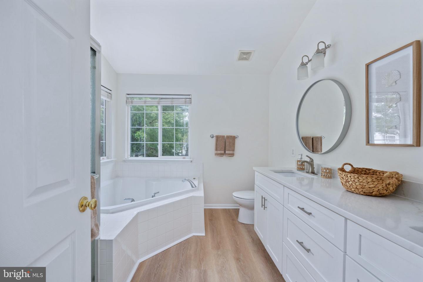 1 STURBRIDGE LN, STAFFORD, Virginia 22554, 6 Bedrooms Bedrooms, ,3 BathroomsBathrooms,Residential,For sale,1 STURBRIDGE LN,VAST2042962 MLS # VAST2042962