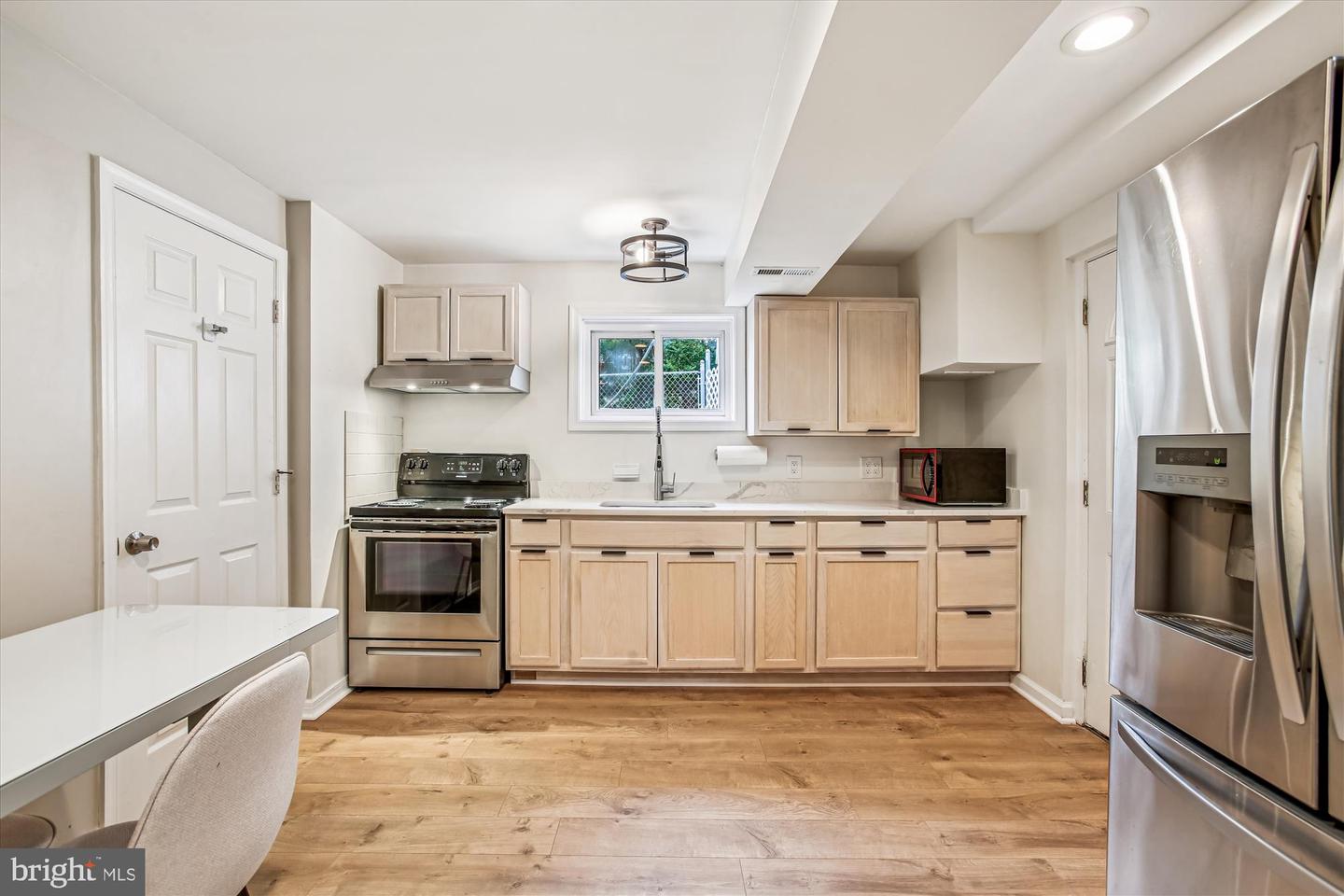 5808 ASH DR, SPRINGFIELD, Virginia 22150, 5 Bedrooms Bedrooms, ,3 BathroomsBathrooms,Residential,For sale,5808 ASH DR,VAFX2269276 MLS # VAFX2269276
