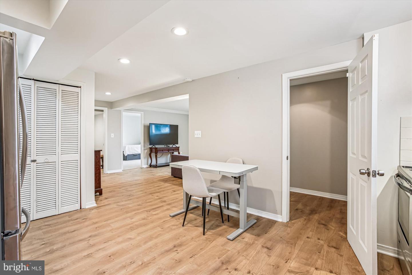 5808 ASH DR, SPRINGFIELD, Virginia 22150, 5 Bedrooms Bedrooms, ,3 BathroomsBathrooms,Residential,For sale,5808 ASH DR,VAFX2269276 MLS # VAFX2269276