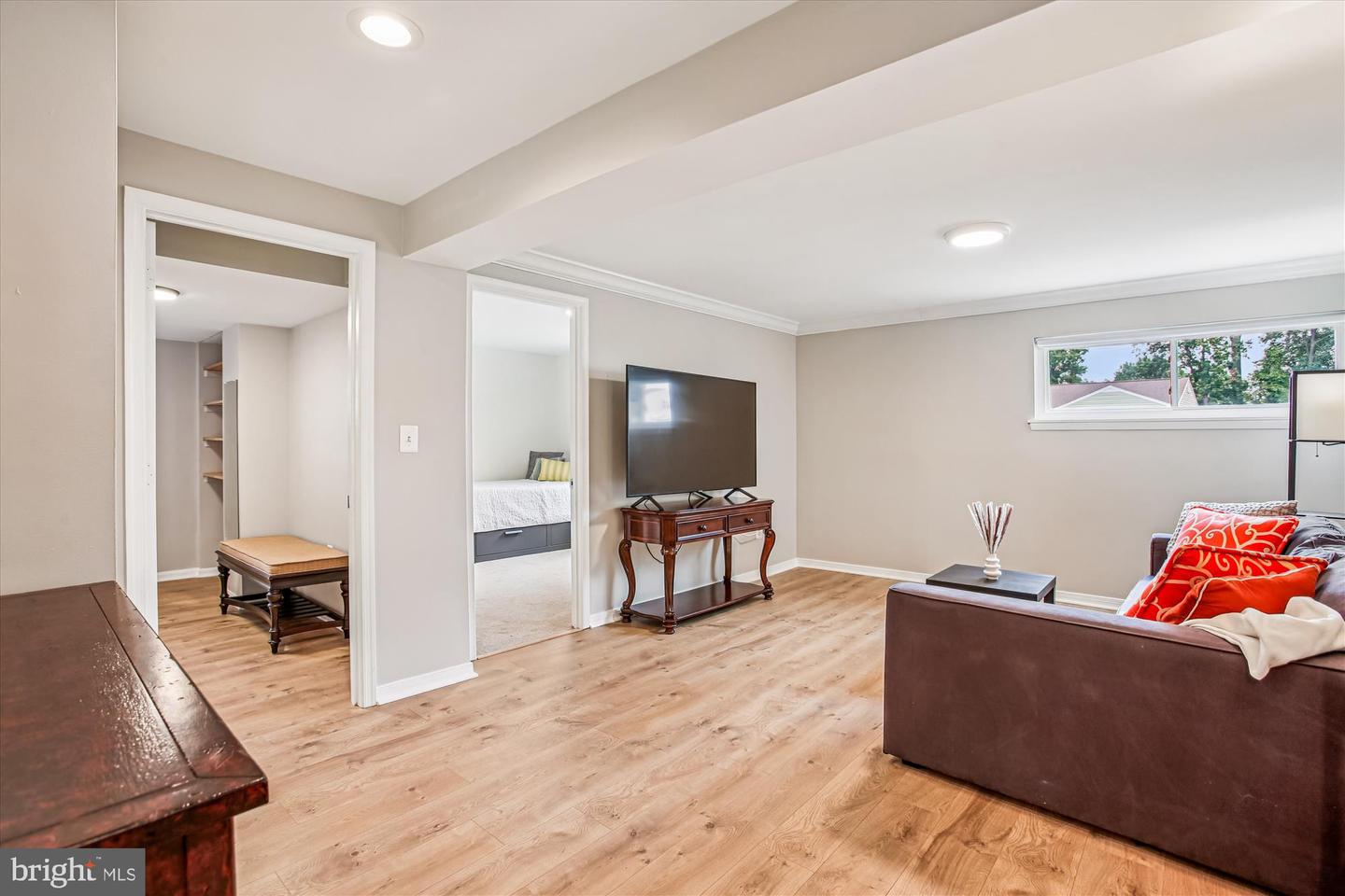 5808 ASH DR, SPRINGFIELD, Virginia 22150, 5 Bedrooms Bedrooms, ,3 BathroomsBathrooms,Residential,For sale,5808 ASH DR,VAFX2269276 MLS # VAFX2269276