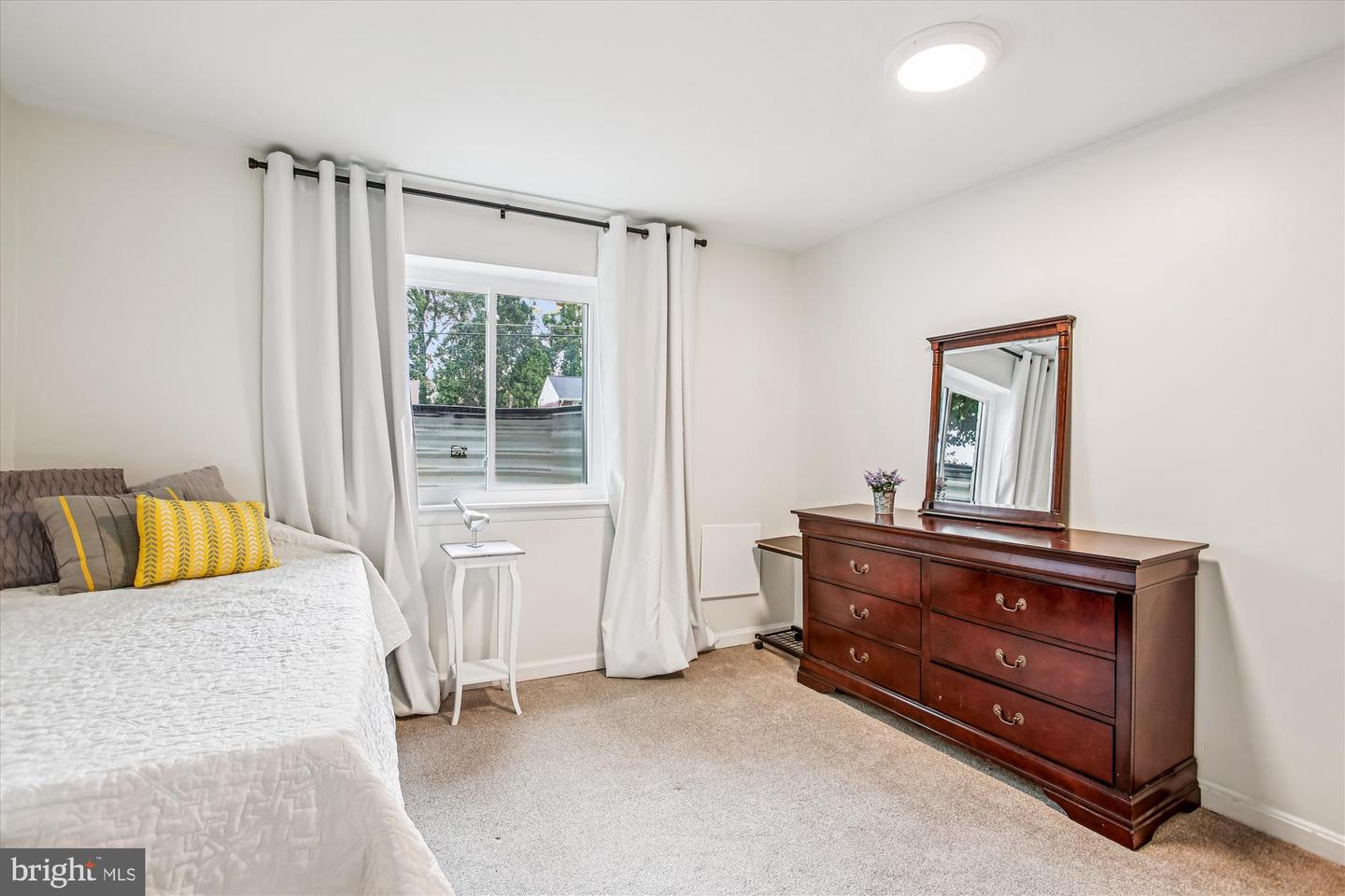 5808 ASH DR, SPRINGFIELD, Virginia 22150, 5 Bedrooms Bedrooms, ,3 BathroomsBathrooms,Residential,For sale,5808 ASH DR,VAFX2269276 MLS # VAFX2269276
