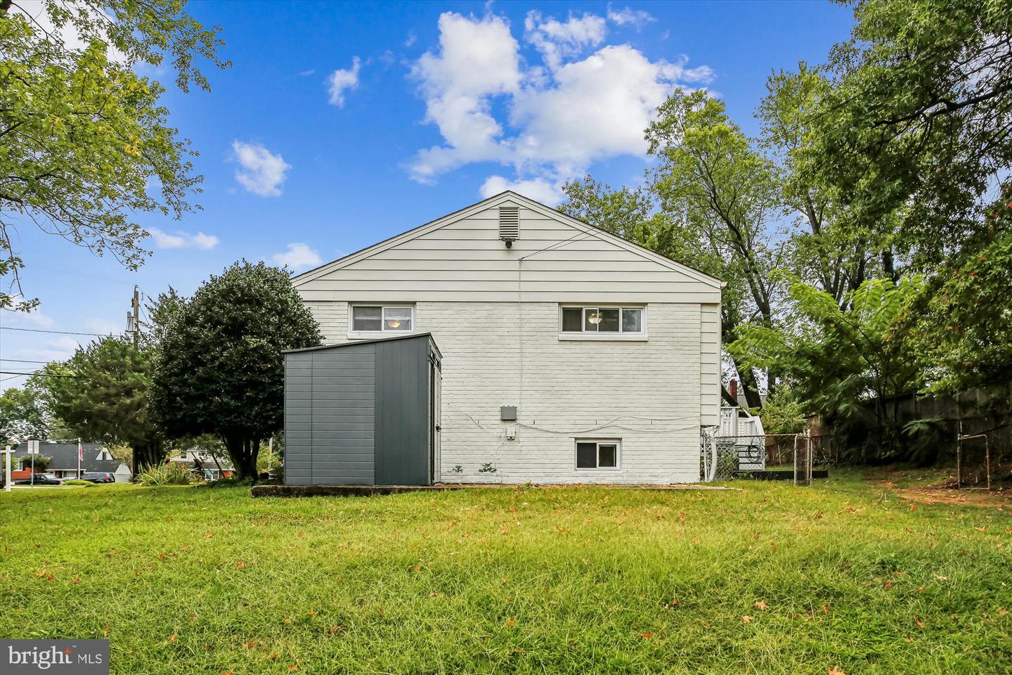 5808 ASH DR, SPRINGFIELD, Virginia 22150, 5 Bedrooms Bedrooms, ,3 BathroomsBathrooms,Residential,For sale,5808 ASH DR,VAFX2269276 MLS # VAFX2269276
