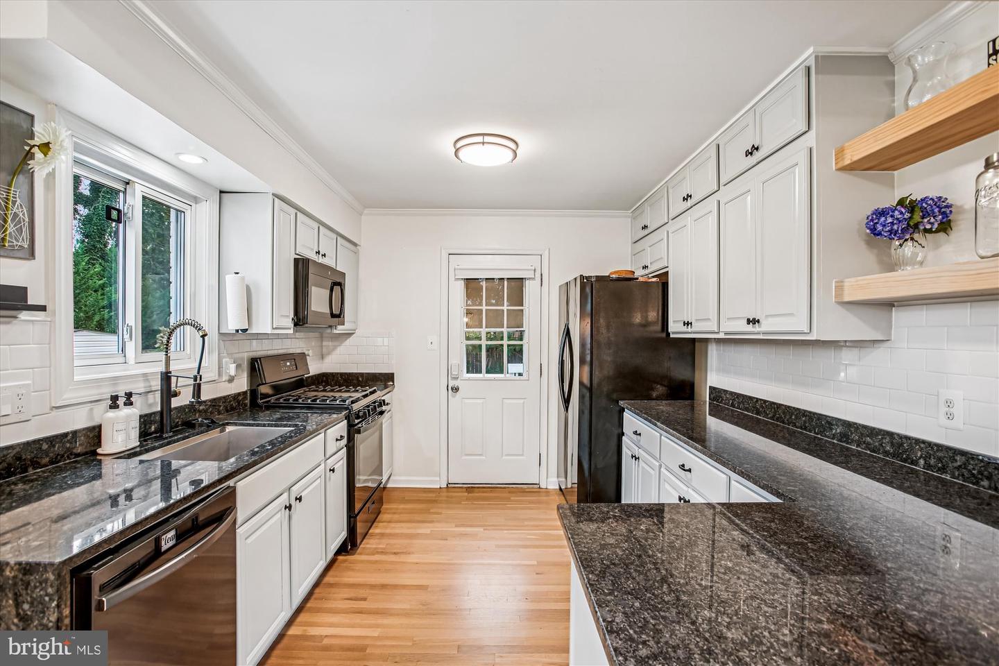 5808 ASH DR, SPRINGFIELD, Virginia 22150, 5 Bedrooms Bedrooms, ,3 BathroomsBathrooms,Residential,For sale,5808 ASH DR,VAFX2269276 MLS # VAFX2269276