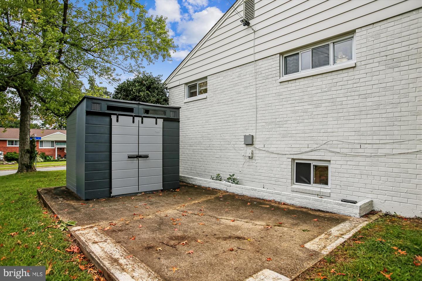 5808 ASH DR, SPRINGFIELD, Virginia 22150, 5 Bedrooms Bedrooms, ,3 BathroomsBathrooms,Residential,For sale,5808 ASH DR,VAFX2269276 MLS # VAFX2269276