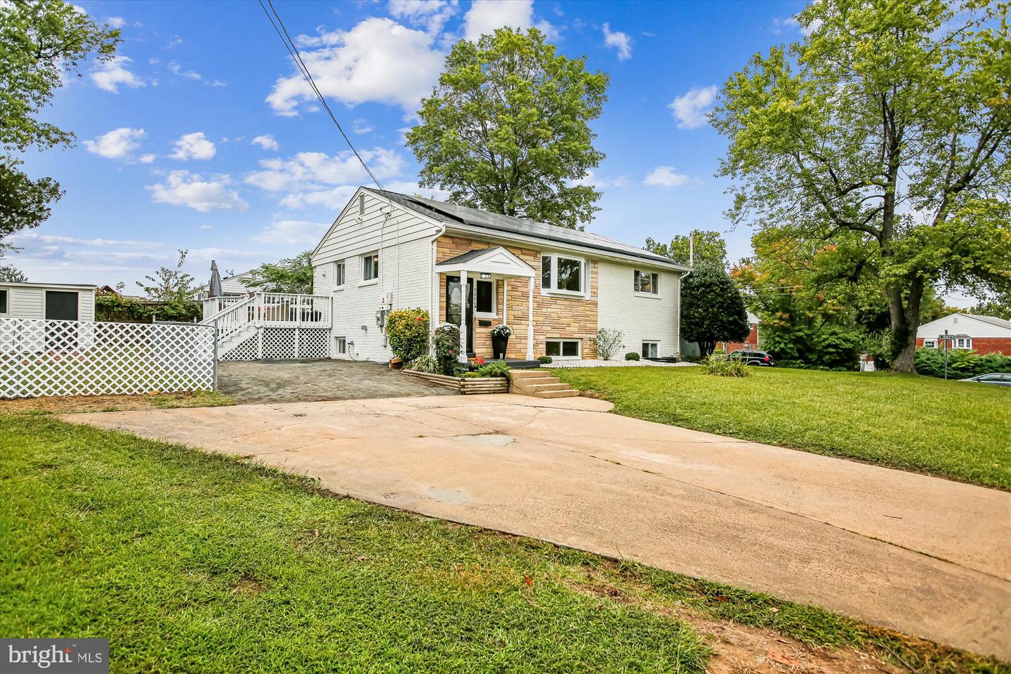 5808 ASH DR, SPRINGFIELD, Virginia 22150, 5 Bedrooms Bedrooms, ,3 BathroomsBathrooms,Residential,For sale,5808 ASH DR,VAFX2269276 MLS # VAFX2269276