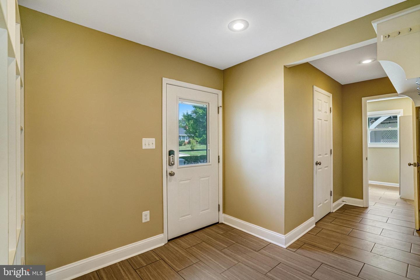 5227 CATHER RD, SPRINGFIELD, Virginia 22151, 8 Bedrooms Bedrooms, 19 Rooms Rooms,5 BathroomsBathrooms,Residential,For sale,5227 CATHER RD,VAFX2269348 MLS # VAFX2269348
