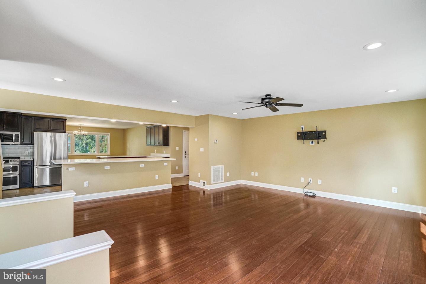 5227 CATHER RD, SPRINGFIELD, Virginia 22151, 8 Bedrooms Bedrooms, 19 Rooms Rooms,5 BathroomsBathrooms,Residential,For sale,5227 CATHER RD,VAFX2269348 MLS # VAFX2269348