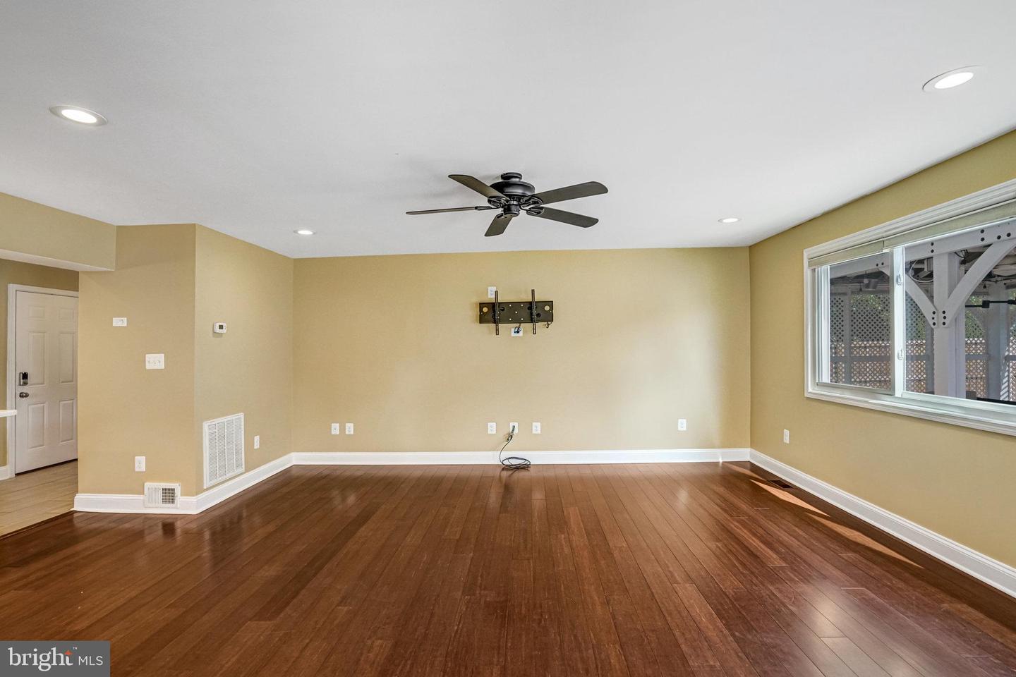 5227 CATHER RD, SPRINGFIELD, Virginia 22151, 8 Bedrooms Bedrooms, 19 Rooms Rooms,5 BathroomsBathrooms,Residential,For sale,5227 CATHER RD,VAFX2269348 MLS # VAFX2269348