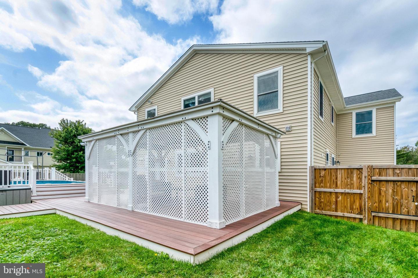 5227 CATHER RD, SPRINGFIELD, Virginia 22151, 8 Bedrooms Bedrooms, 19 Rooms Rooms,5 BathroomsBathrooms,Residential,For sale,5227 CATHER RD,VAFX2269348 MLS # VAFX2269348