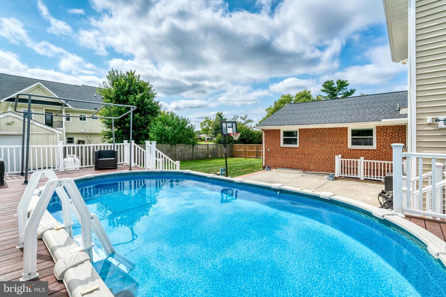 5227 CATHER RD, SPRINGFIELD, Virginia 22151, 8 Bedrooms Bedrooms, 19 Rooms Rooms,5 BathroomsBathrooms,Residential,For sale,5227 CATHER RD,VAFX2269348 MLS # VAFX2269348