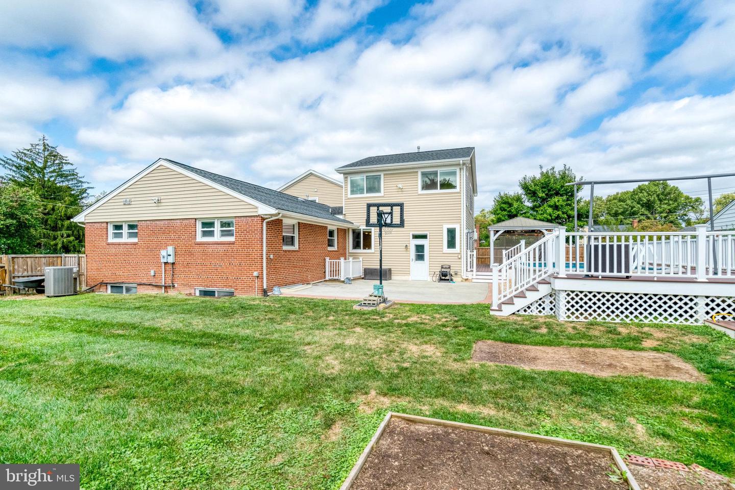 5227 CATHER RD, SPRINGFIELD, Virginia 22151, 8 Bedrooms Bedrooms, 19 Rooms Rooms,5 BathroomsBathrooms,Residential,For sale,5227 CATHER RD,VAFX2269348 MLS # VAFX2269348