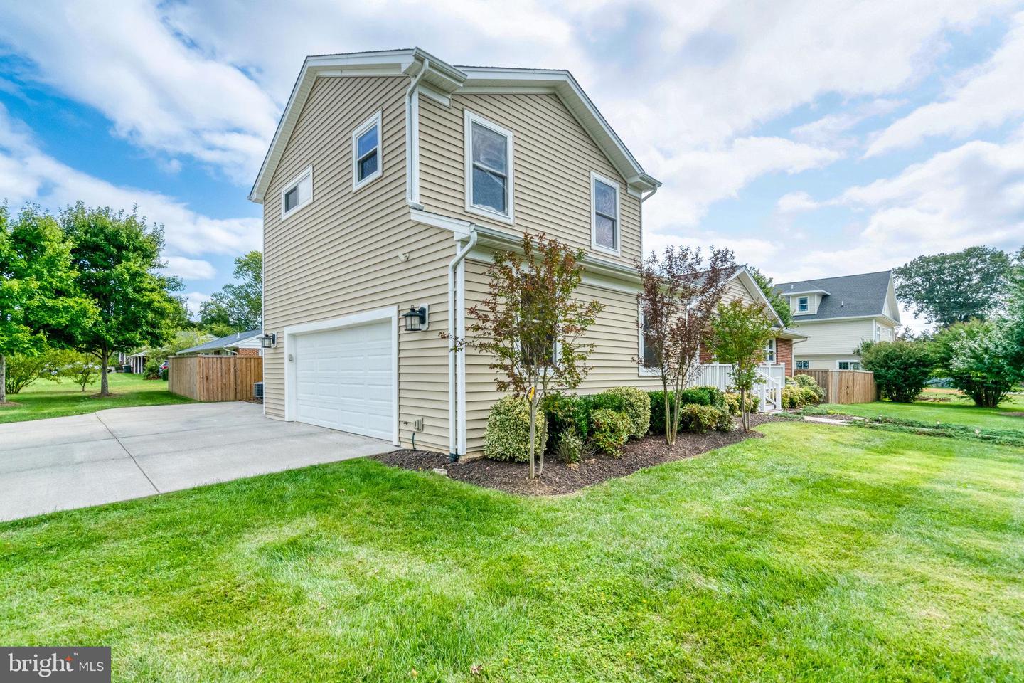 5227 CATHER RD, SPRINGFIELD, Virginia 22151, 8 Bedrooms Bedrooms, 19 Rooms Rooms,5 BathroomsBathrooms,Residential,For sale,5227 CATHER RD,VAFX2269348 MLS # VAFX2269348