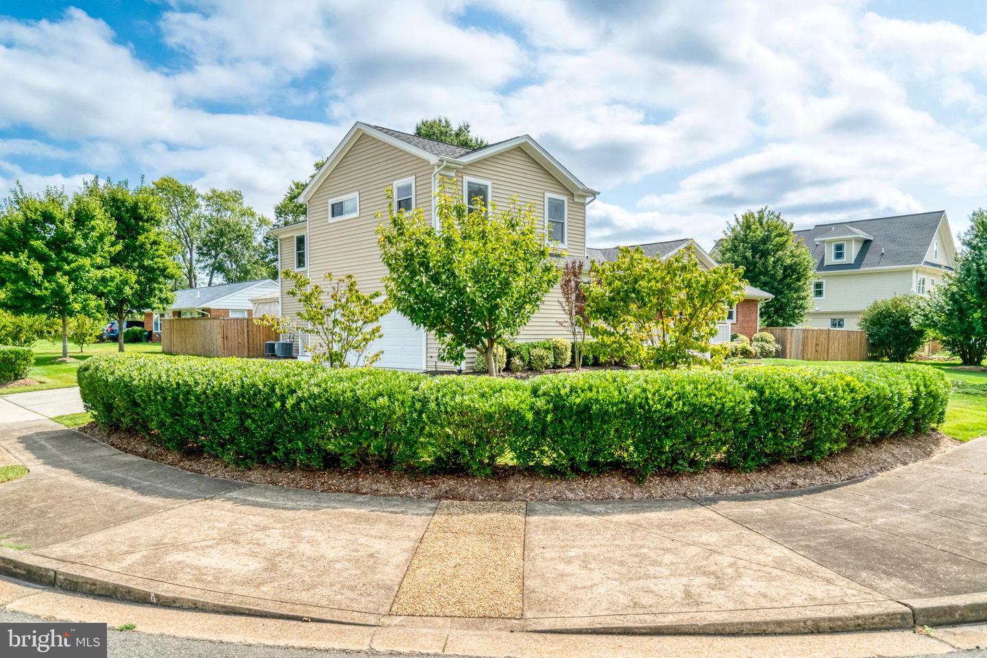 5227 CATHER RD, SPRINGFIELD, Virginia 22151, 8 Bedrooms Bedrooms, 19 Rooms Rooms,5 BathroomsBathrooms,Residential,For sale,5227 CATHER RD,VAFX2269348 MLS # VAFX2269348