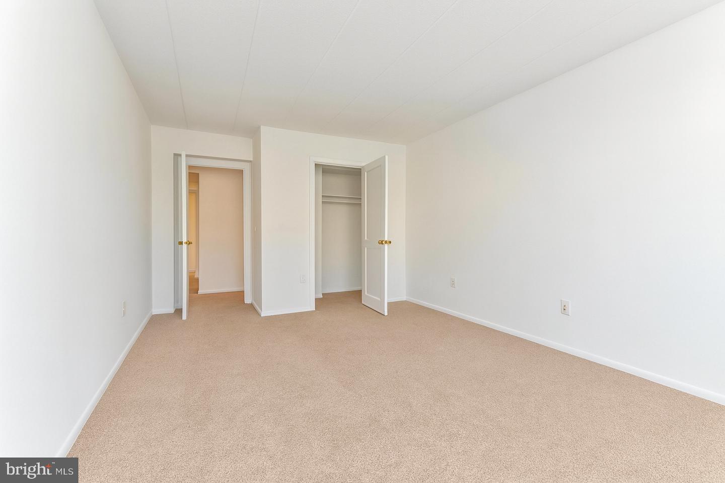 2631 REDCOAT DR #205, ALEXANDRIA, Virginia 22303, 1 Bedroom Bedrooms, ,1 BathroomBathrooms,Residential,For sale,2631 REDCOAT DR #205,VAFX2269408 MLS # VAFX2269408