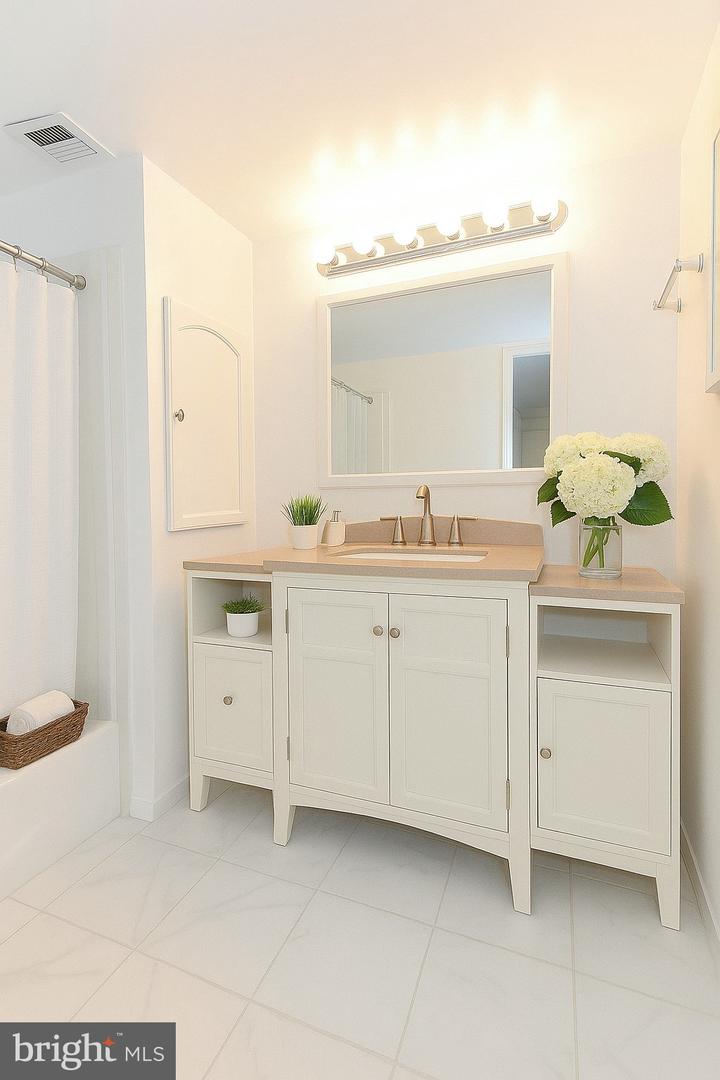 2631 REDCOAT DR #205, ALEXANDRIA, Virginia 22303, 1 Bedroom Bedrooms, ,1 BathroomBathrooms,Residential,For sale,2631 REDCOAT DR #205,VAFX2269408 MLS # VAFX2269408