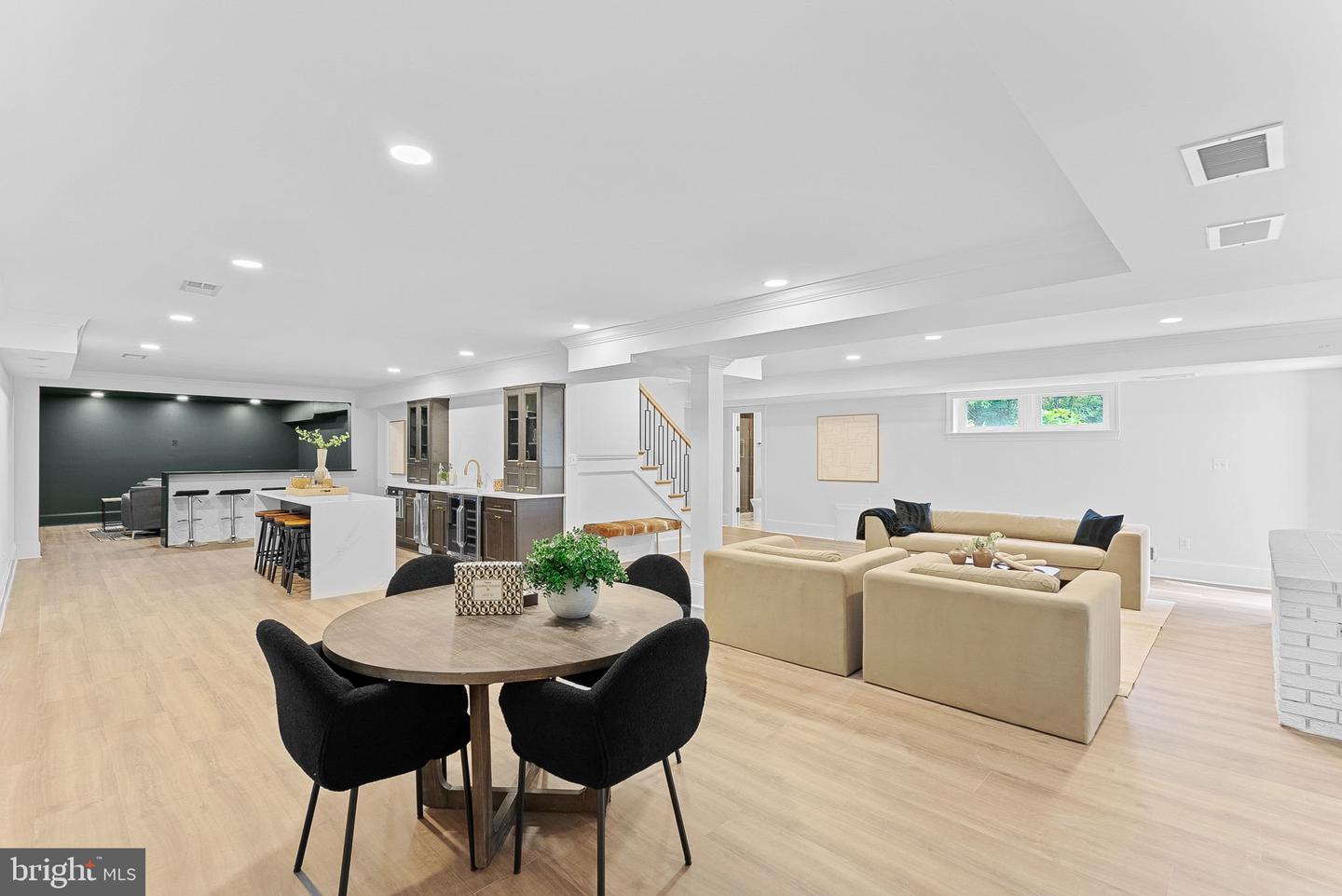 6121 LONG MEADOW RD, MCLEAN, Virginia 22101, 6 Bedrooms Bedrooms, ,8 BathroomsBathrooms,Residential,For sale,6121 LONG MEADOW RD,VAFX2269456 MLS # VAFX2269456