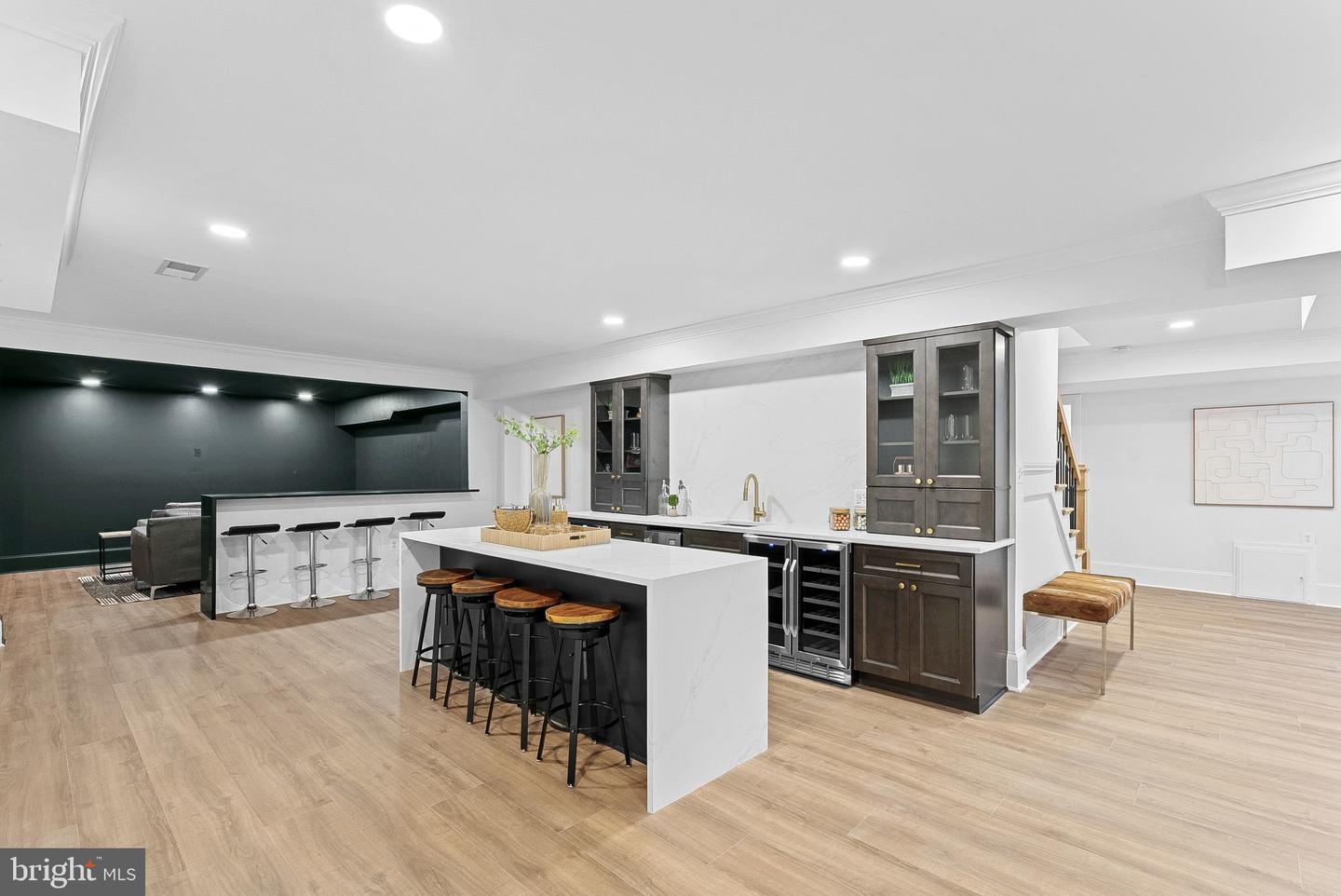 6121 LONG MEADOW RD, MCLEAN, Virginia 22101, 6 Bedrooms Bedrooms, ,8 BathroomsBathrooms,Residential,For sale,6121 LONG MEADOW RD,VAFX2269456 MLS # VAFX2269456