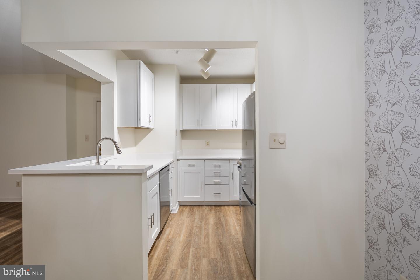 20320 BEECHWOOD TER #202, ASHBURN, Virginia 20147, 2 Bedrooms Bedrooms, ,1 BathroomBathrooms,Residential,For sale,20320 BEECHWOOD TER #202,VALO2107698 MLS # VALO2107698