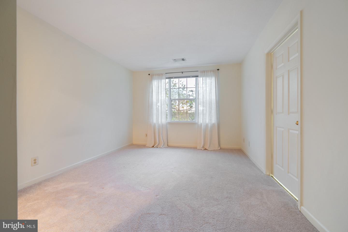 20320 BEECHWOOD TER #202, ASHBURN, Virginia 20147, 2 Bedrooms Bedrooms, ,1 BathroomBathrooms,Residential,For sale,20320 BEECHWOOD TER #202,VALO2107698 MLS # VALO2107698