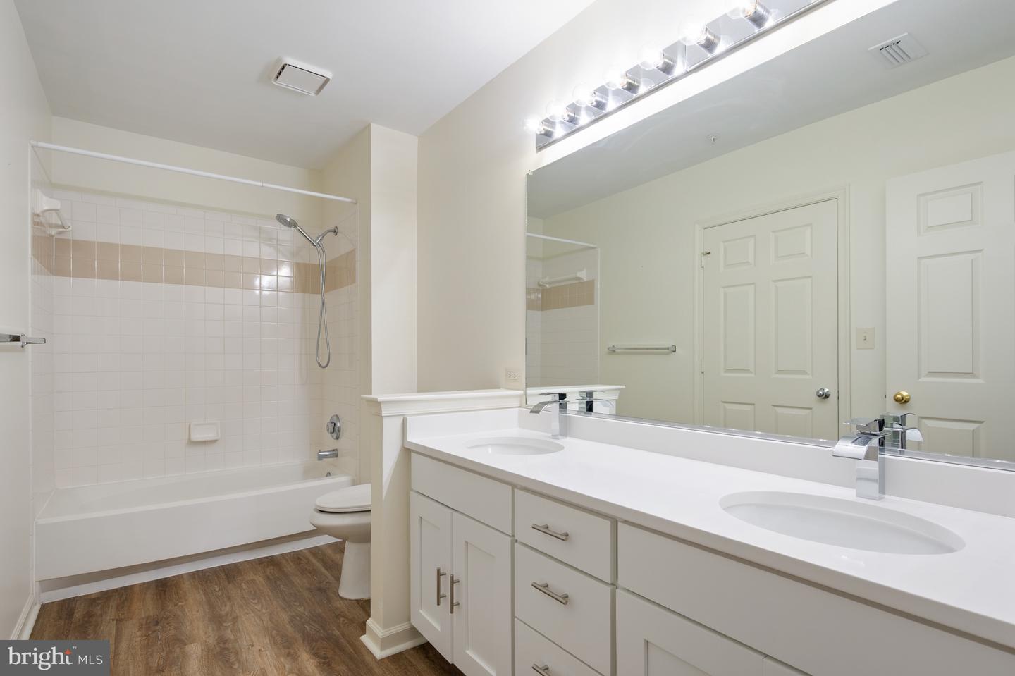 20320 BEECHWOOD TER #202, ASHBURN, Virginia 20147, 2 Bedrooms Bedrooms, ,1 BathroomBathrooms,Residential,For sale,20320 BEECHWOOD TER #202,VALO2107698 MLS # VALO2107698