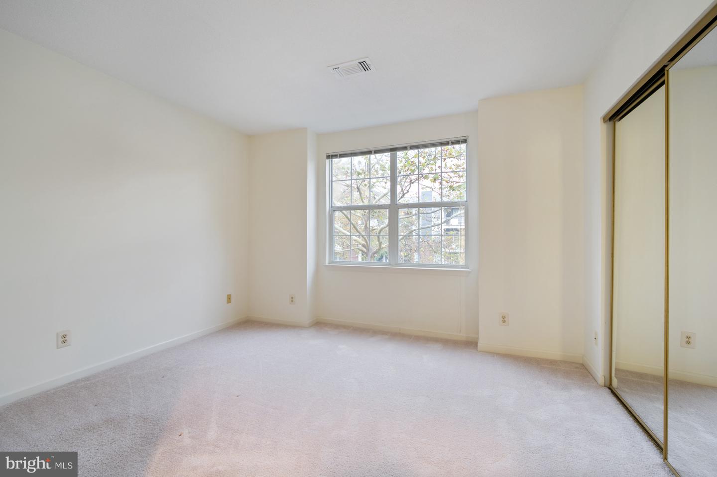 20320 BEECHWOOD TER #202, ASHBURN, Virginia 20147, 2 Bedrooms Bedrooms, ,1 BathroomBathrooms,Residential,For sale,20320 BEECHWOOD TER #202,VALO2107698 MLS # VALO2107698