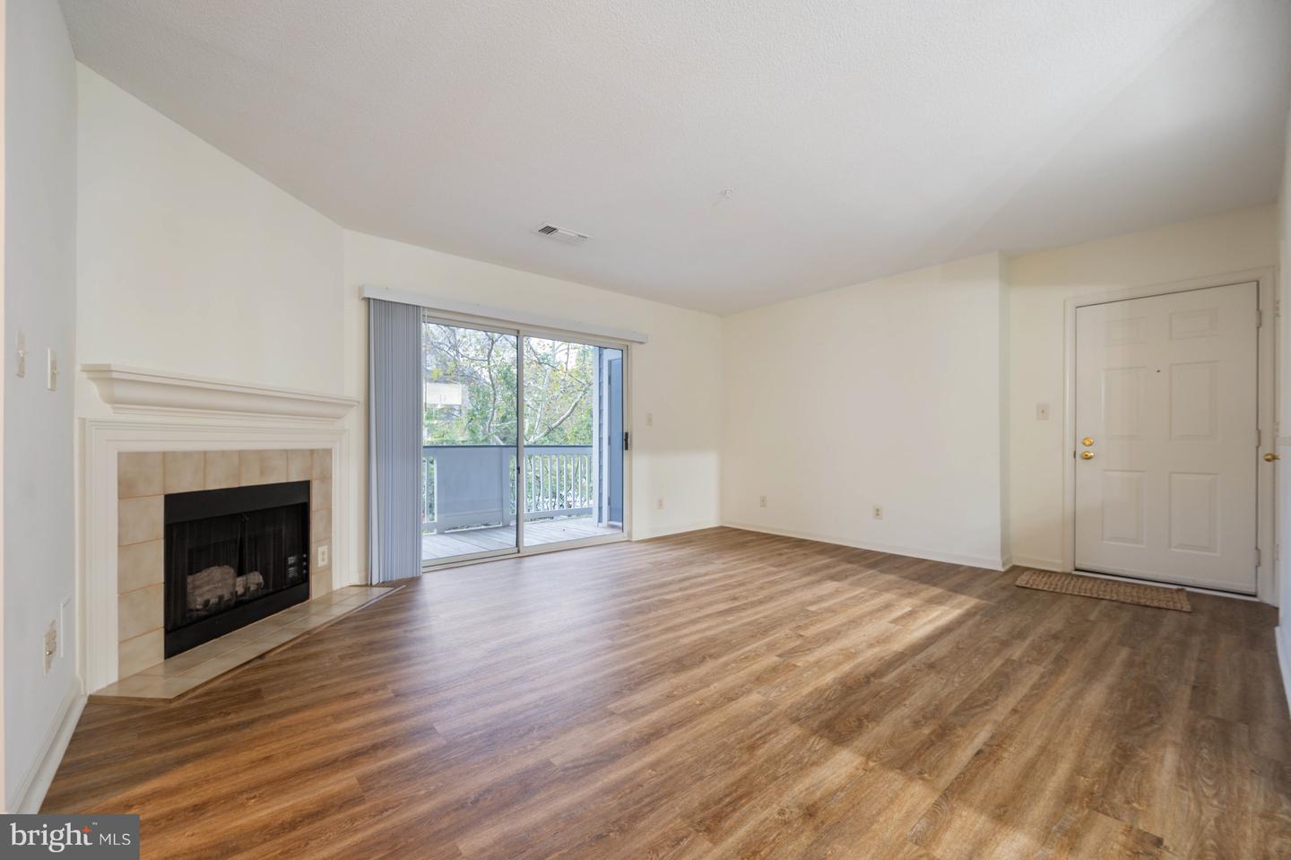 20320 BEECHWOOD TER #202, ASHBURN, Virginia 20147, 2 Bedrooms Bedrooms, ,1 BathroomBathrooms,Residential,For sale,20320 BEECHWOOD TER #202,VALO2107698 MLS # VALO2107698