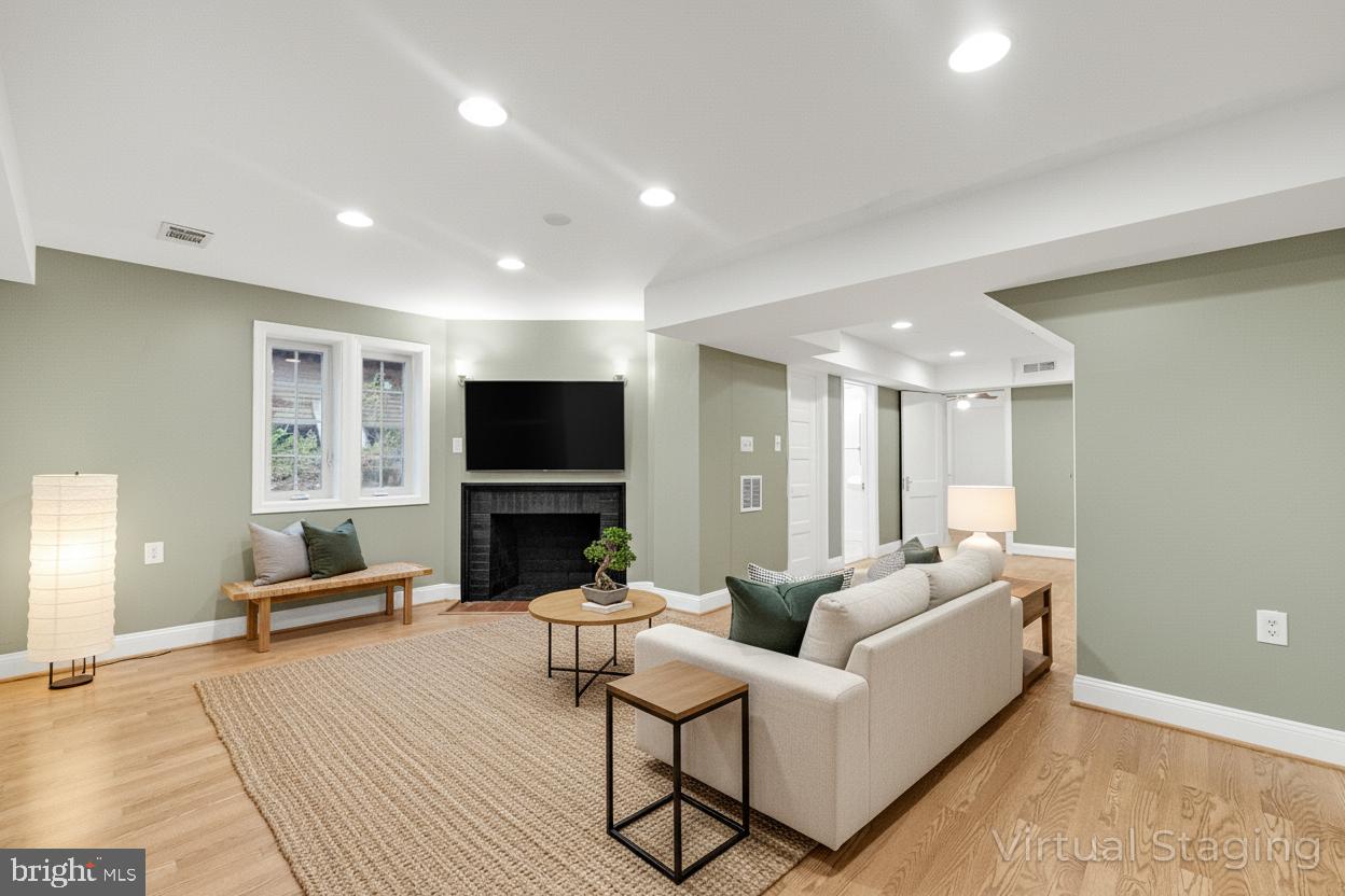 4333 NEBRASKA AVE NW, WASHINGTON, District Of Columbia 20016, 4 Bedrooms Bedrooms, 16 Rooms Rooms,4 BathroomsBathrooms,Residential,For sale,4333 NEBRASKA AVE NW,DCDC2224388 MLS # DCDC2224388