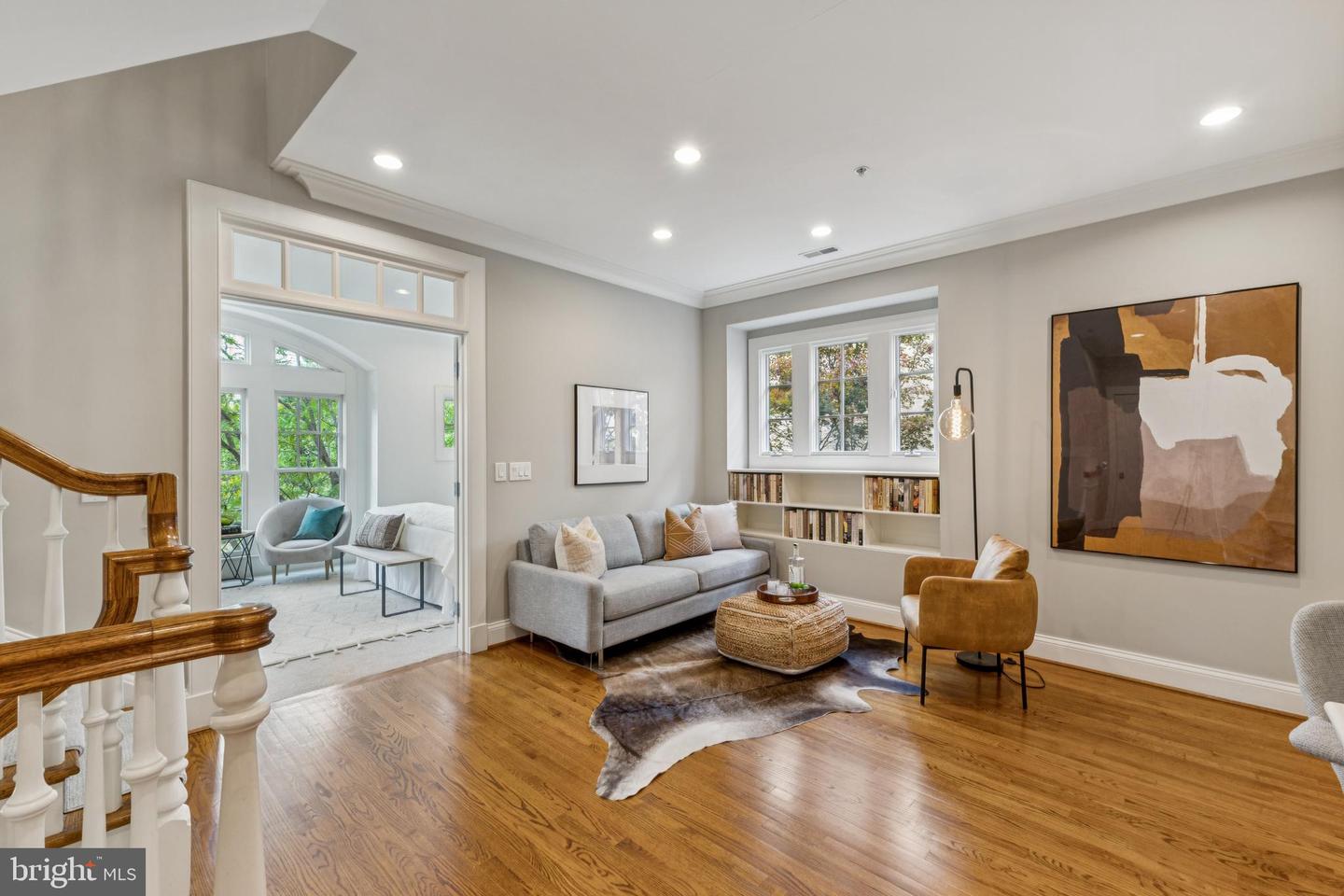 2915 38TH ST NW, WASHINGTON, District Of Columbia 20016, 4 Bedrooms Bedrooms, ,3 BathroomsBathrooms,Residential,For sale,2915 38TH ST NW,DCDC2224418 MLS # DCDC2224418