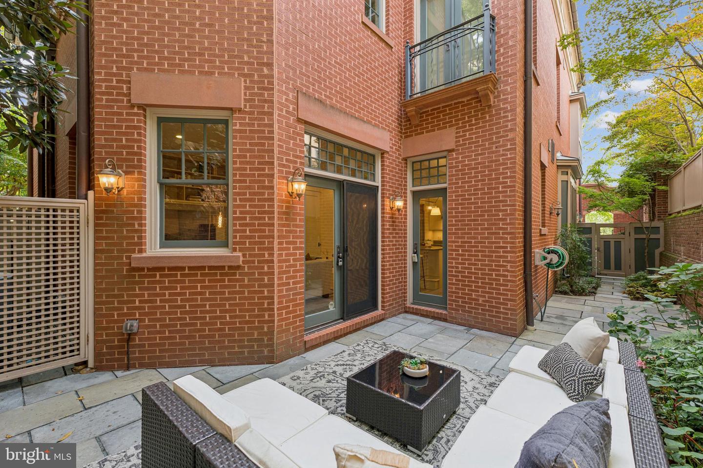 2915 38TH ST NW, WASHINGTON, District Of Columbia 20016, 4 Bedrooms Bedrooms, ,3 BathroomsBathrooms,Residential,For sale,2915 38TH ST NW,DCDC2224418 MLS # DCDC2224418