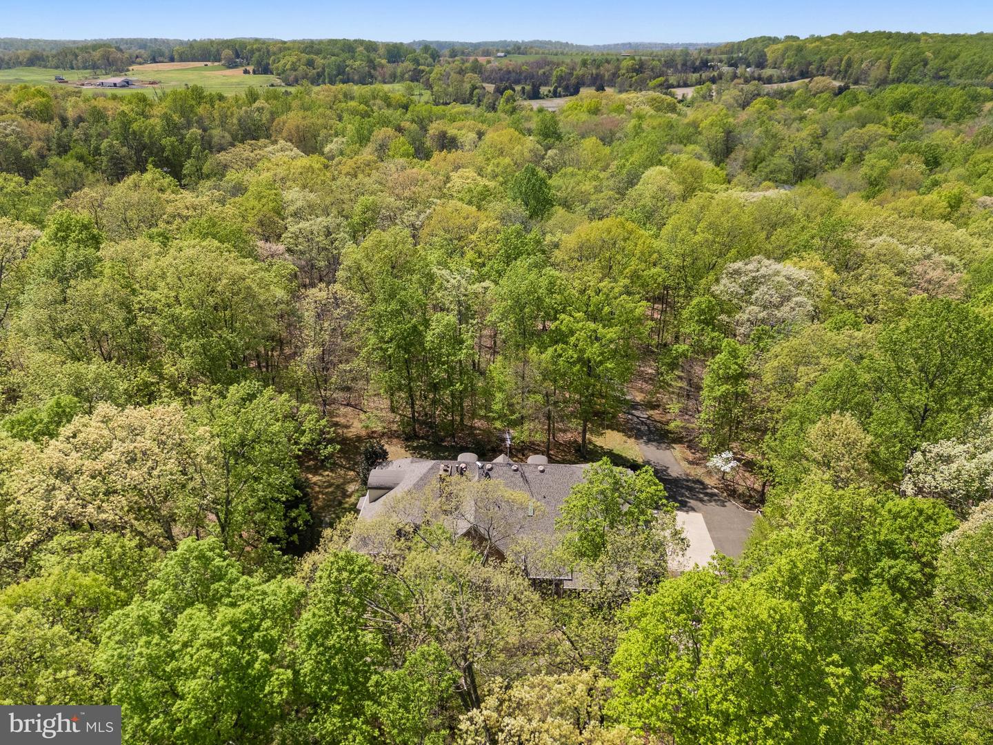 8363 S CREEDMORE SOUTH DR, WARRENTON, Virginia 20187, 3 Bedrooms Bedrooms, ,4 BathroomsBathrooms,Residential,For sale,8363 S CREEDMORE SOUTH DR,VAFQ2018490 MLS # VAFQ2018490