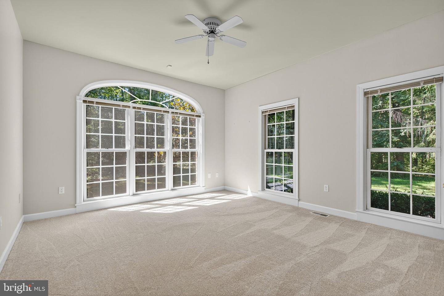 8363 S CREEDMORE SOUTH DR, WARRENTON, Virginia 20187, 3 Bedrooms Bedrooms, ,4 BathroomsBathrooms,Residential,For sale,8363 S CREEDMORE SOUTH DR,VAFQ2018490 MLS # VAFQ2018490