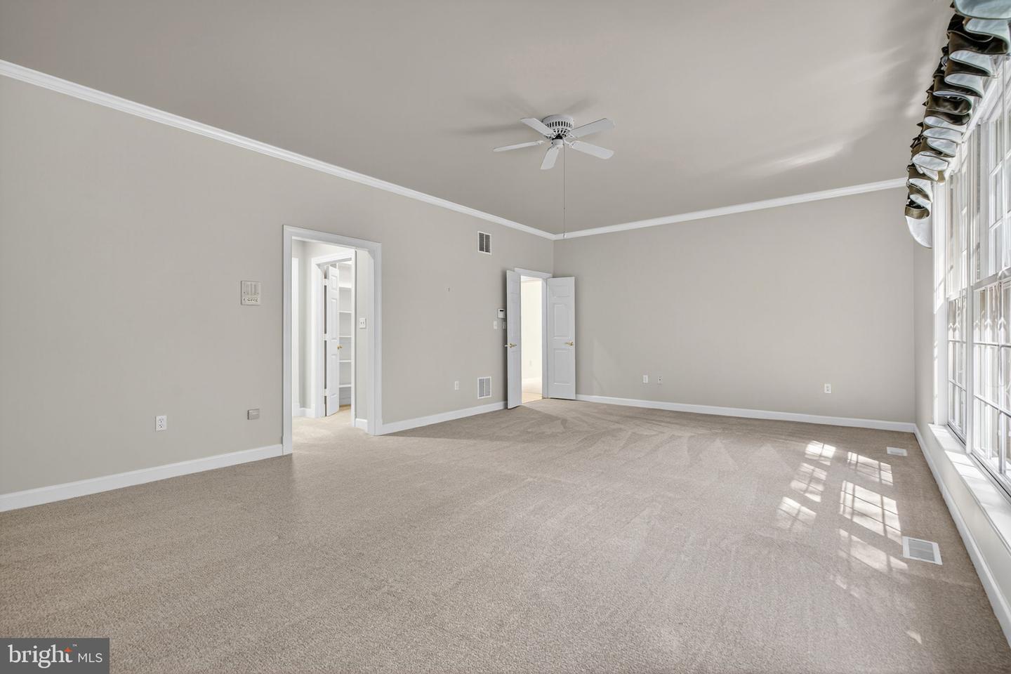 8363 S CREEDMORE SOUTH DR, WARRENTON, Virginia 20187, 3 Bedrooms Bedrooms, ,4 BathroomsBathrooms,Residential,For sale,8363 S CREEDMORE SOUTH DR,VAFQ2018490 MLS # VAFQ2018490