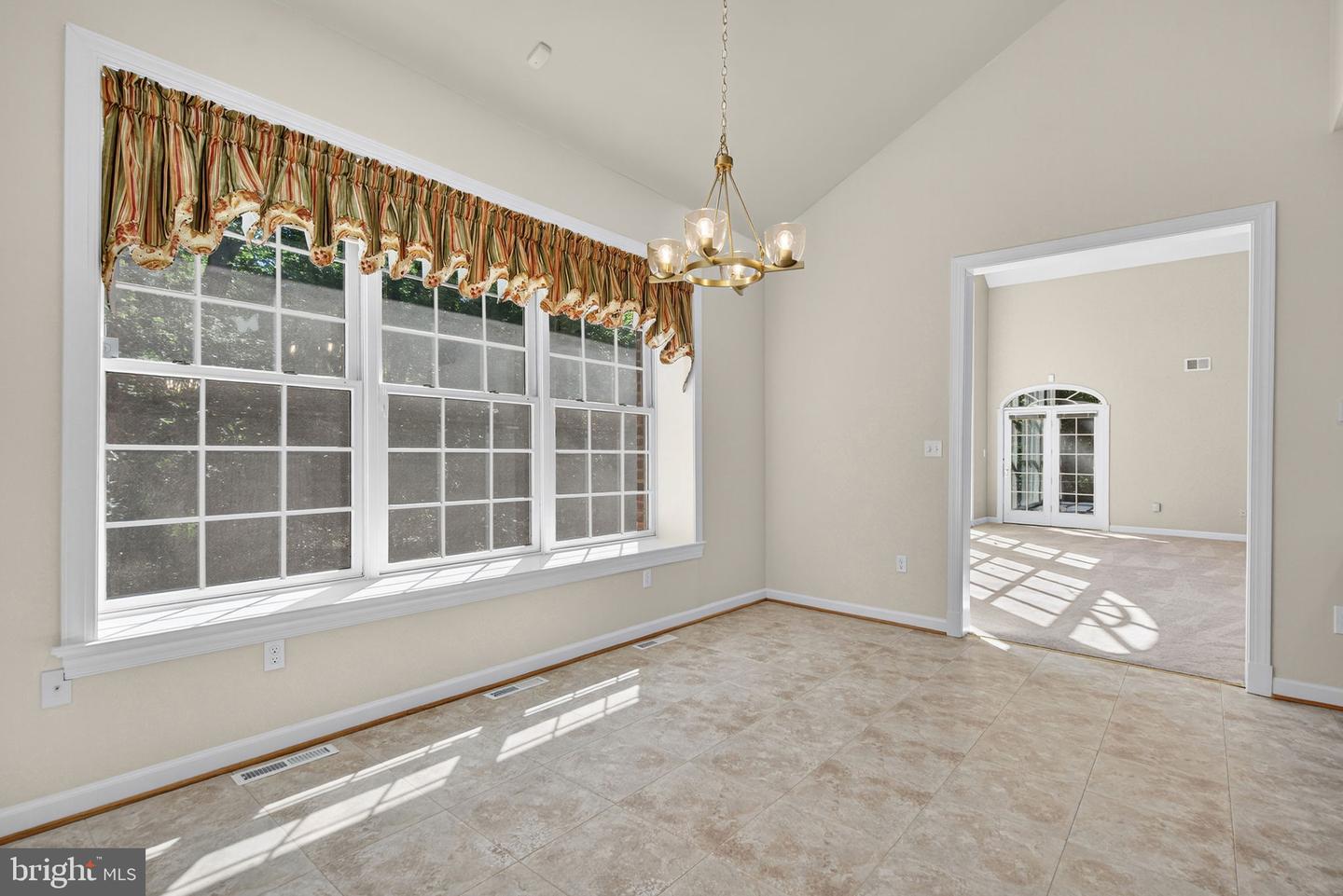 8363 S CREEDMORE SOUTH DR, WARRENTON, Virginia 20187, 3 Bedrooms Bedrooms, ,4 BathroomsBathrooms,Residential,For sale,8363 S CREEDMORE SOUTH DR,VAFQ2018490 MLS # VAFQ2018490
