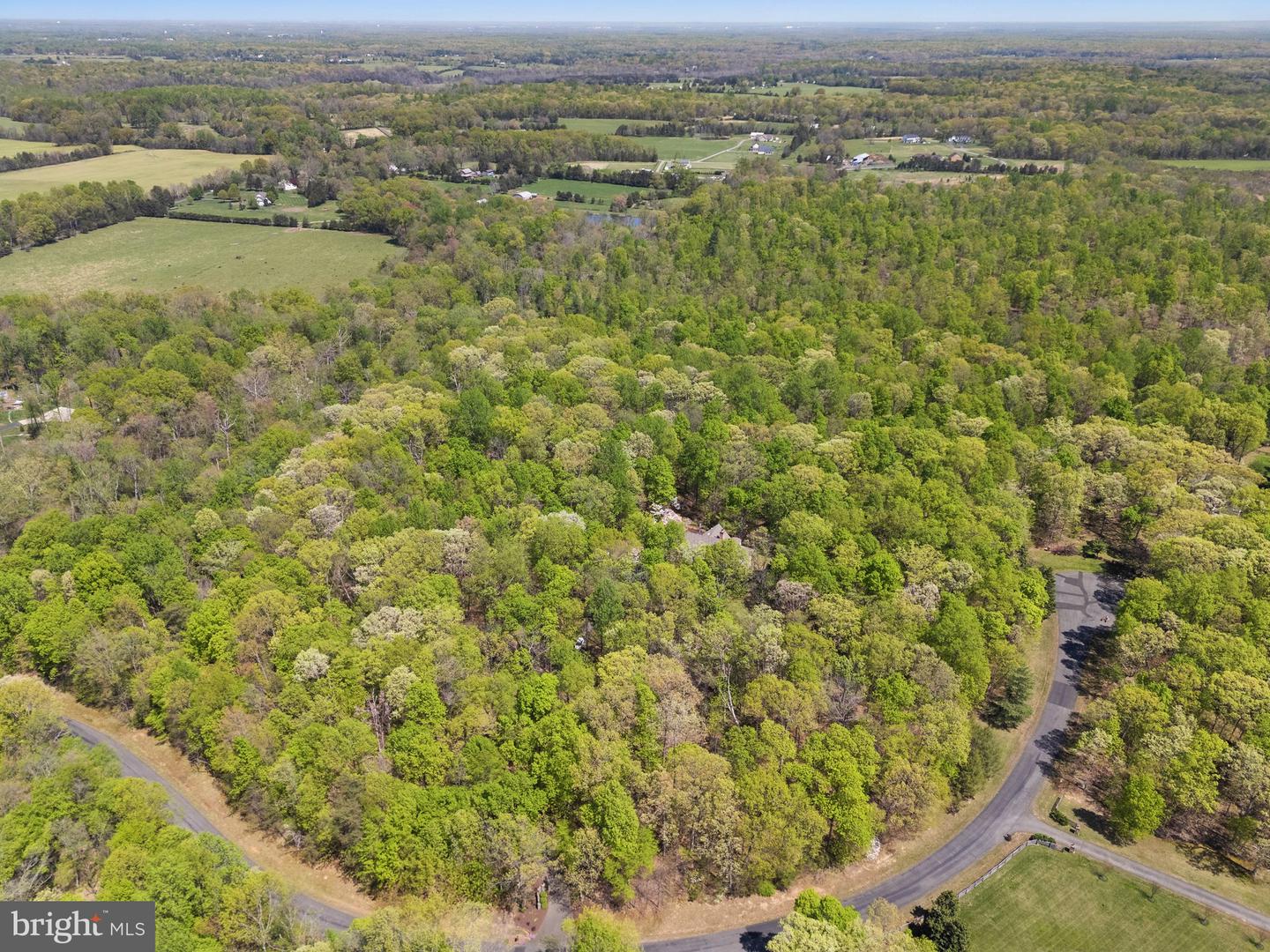 8363 S CREEDMORE SOUTH DR, WARRENTON, Virginia 20187, 3 Bedrooms Bedrooms, ,4 BathroomsBathrooms,Residential,For sale,8363 S CREEDMORE SOUTH DR,VAFQ2018490 MLS # VAFQ2018490
