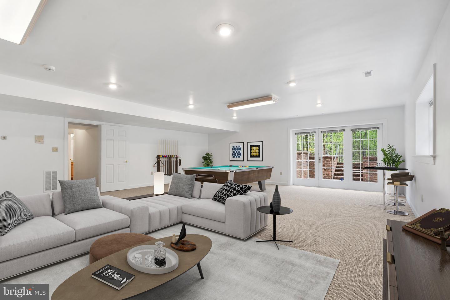 8363 S CREEDMORE SOUTH DR, WARRENTON, Virginia 20187, 3 Bedrooms Bedrooms, ,4 BathroomsBathrooms,Residential,For sale,8363 S CREEDMORE SOUTH DR,VAFQ2018490 MLS # VAFQ2018490