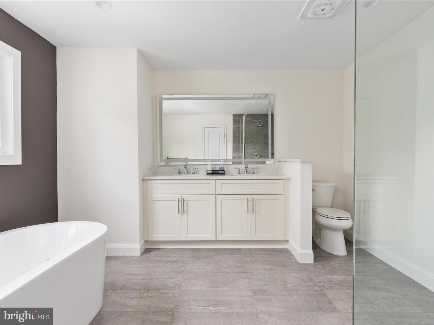 1502 MIDDLEBURY DR, ALEXANDRIA, Virginia 22307, 5 Bedrooms Bedrooms, 17 Rooms Rooms,3 BathroomsBathrooms,Residential,For sale,1502 MIDDLEBURY DR,VAFX2269452 MLS # VAFX2269452