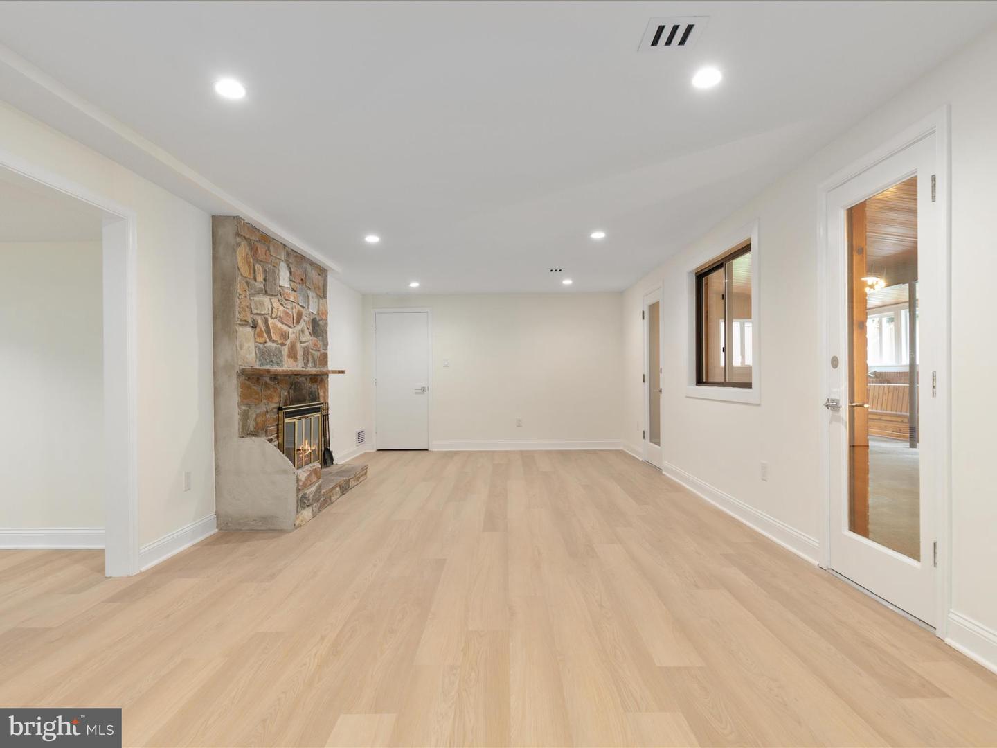 1502 MIDDLEBURY DR, ALEXANDRIA, Virginia 22307, 5 Bedrooms Bedrooms, 17 Rooms Rooms,3 BathroomsBathrooms,Residential,For sale,1502 MIDDLEBURY DR,VAFX2269452 MLS # VAFX2269452