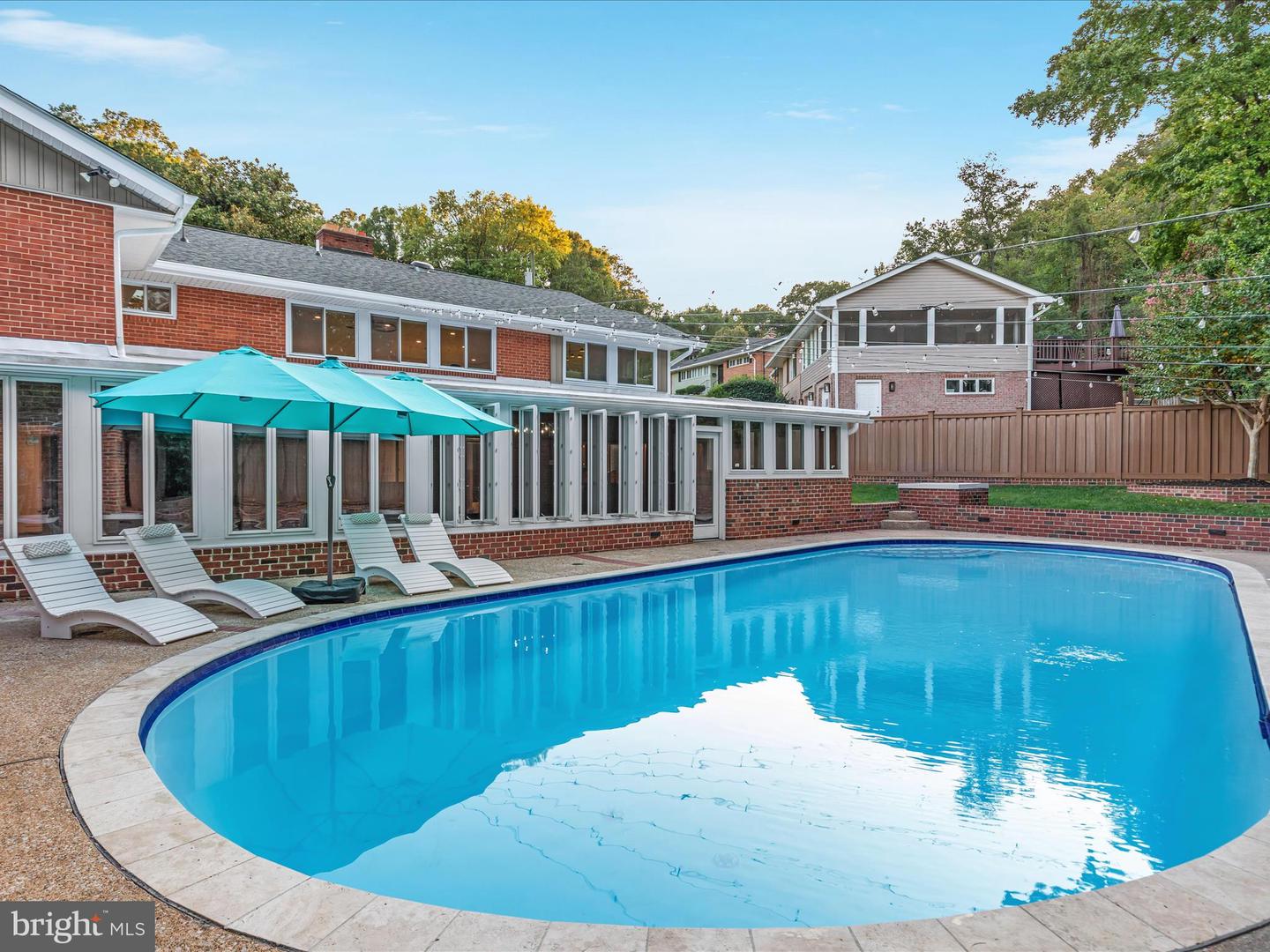 1502 MIDDLEBURY DR, ALEXANDRIA, Virginia 22307, 5 Bedrooms Bedrooms, 17 Rooms Rooms,3 BathroomsBathrooms,Residential,For sale,1502 MIDDLEBURY DR,VAFX2269452 MLS # VAFX2269452