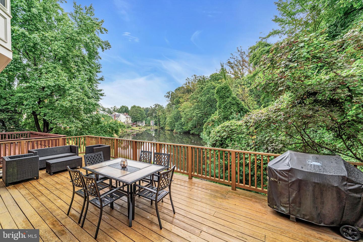 7204 EVANS MILL RD, MCLEAN, Virginia 22101, 4 Bedrooms Bedrooms, ,4 BathroomsBathrooms,Residential,For sale,7204 EVANS MILL RD,VAFX2269458 MLS # VAFX2269458