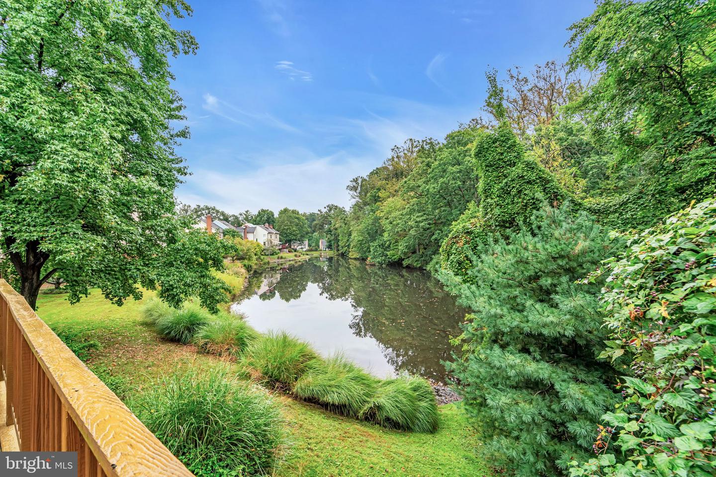 7204 EVANS MILL RD, MCLEAN, Virginia 22101, 4 Bedrooms Bedrooms, ,4 BathroomsBathrooms,Residential,For sale,7204 EVANS MILL RD,VAFX2269458 MLS # VAFX2269458