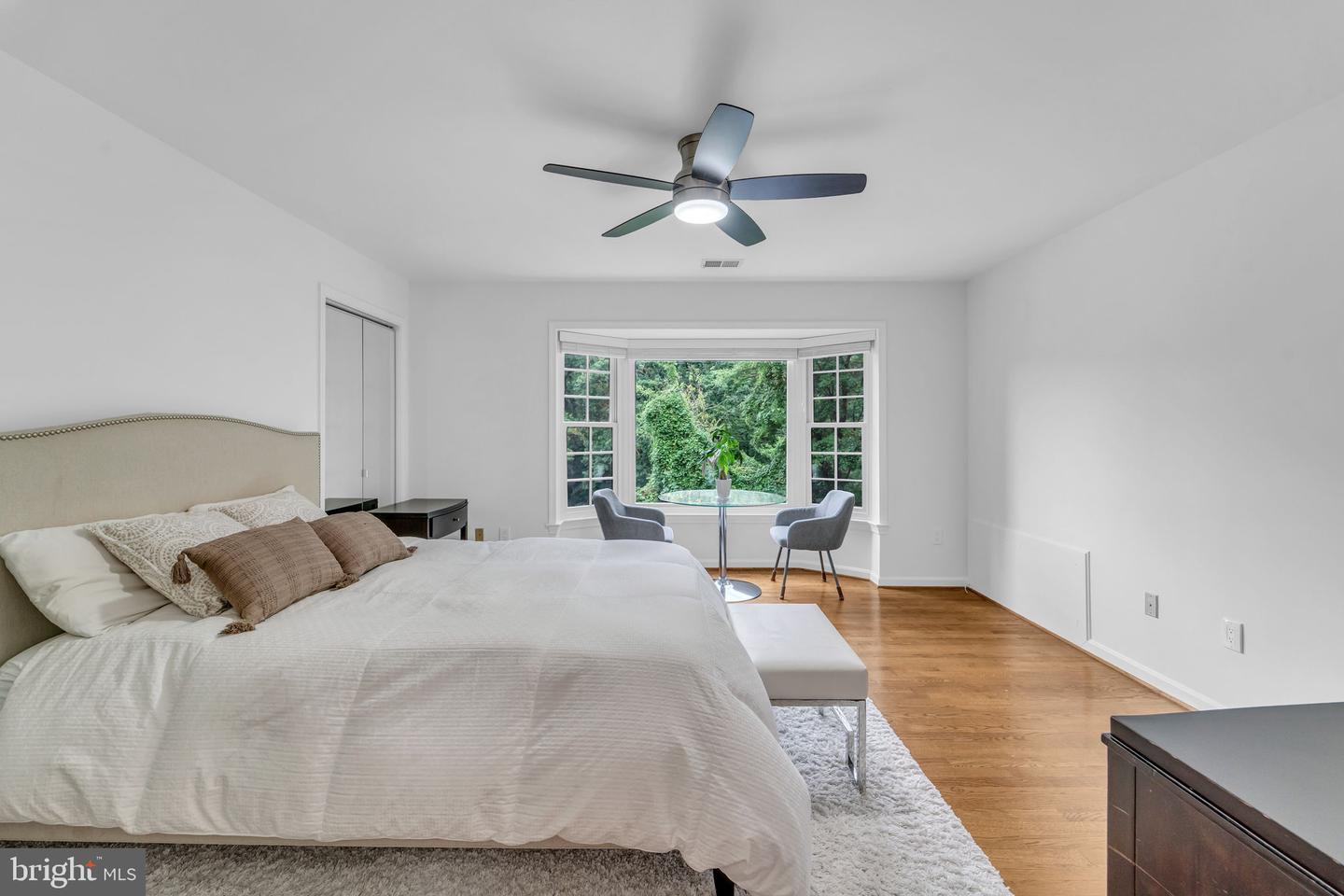 7204 EVANS MILL RD, MCLEAN, Virginia 22101, 4 Bedrooms Bedrooms, ,4 BathroomsBathrooms,Residential,For sale,7204 EVANS MILL RD,VAFX2269458 MLS # VAFX2269458