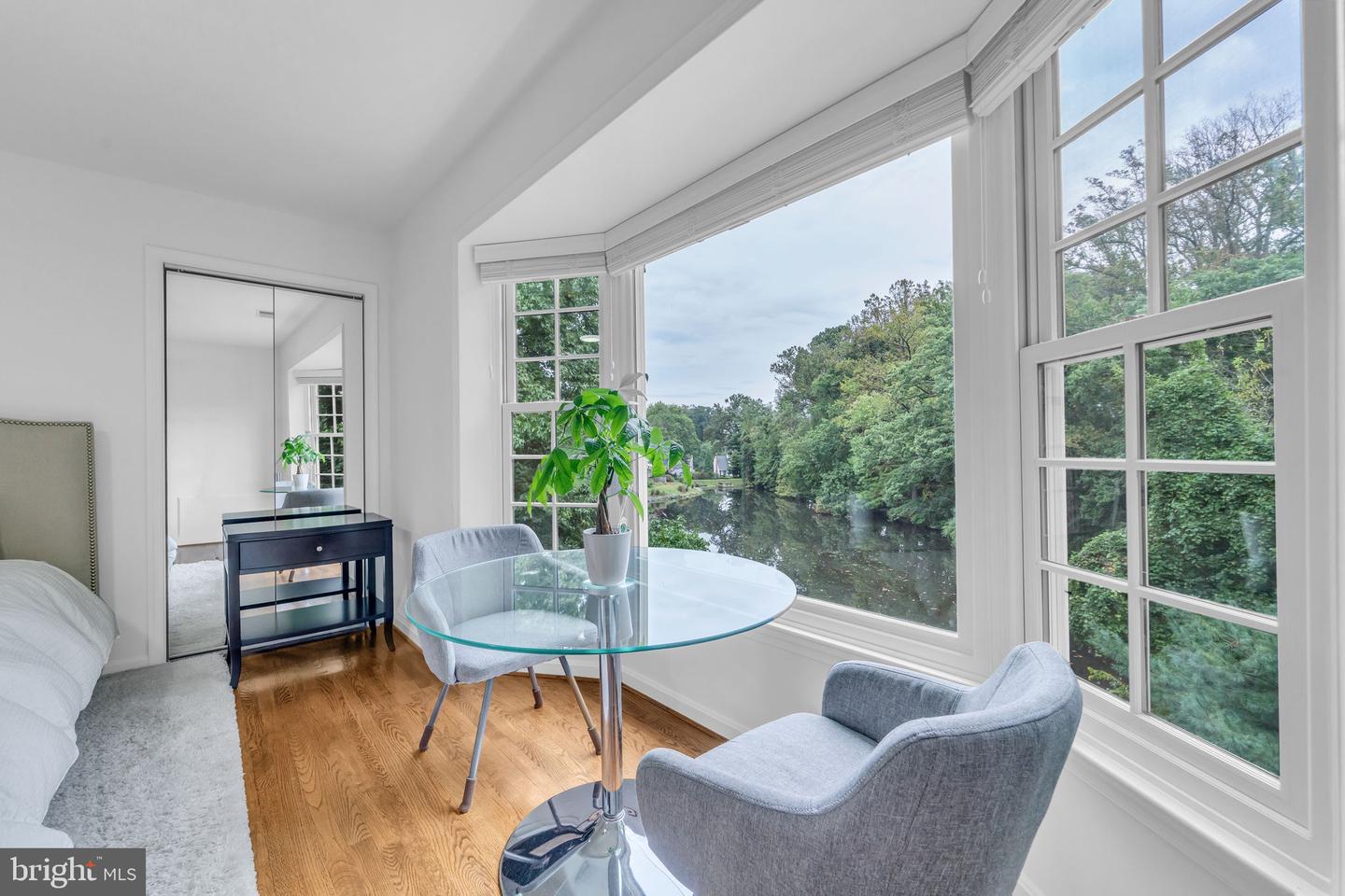 7204 EVANS MILL RD, MCLEAN, Virginia 22101, 4 Bedrooms Bedrooms, ,4 BathroomsBathrooms,Residential,For sale,7204 EVANS MILL RD,VAFX2269458 MLS # VAFX2269458
