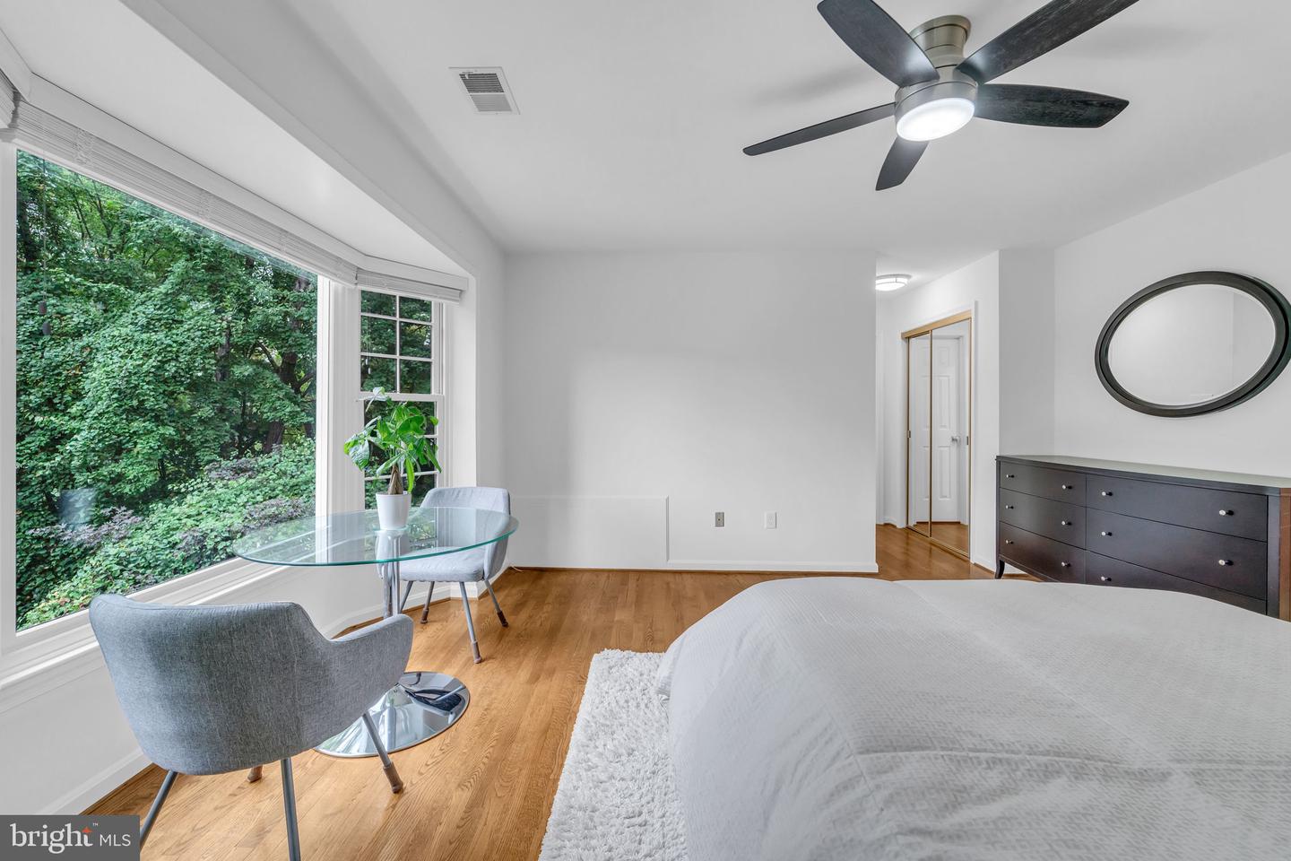 7204 EVANS MILL RD, MCLEAN, Virginia 22101, 4 Bedrooms Bedrooms, ,4 BathroomsBathrooms,Residential,For sale,7204 EVANS MILL RD,VAFX2269458 MLS # VAFX2269458